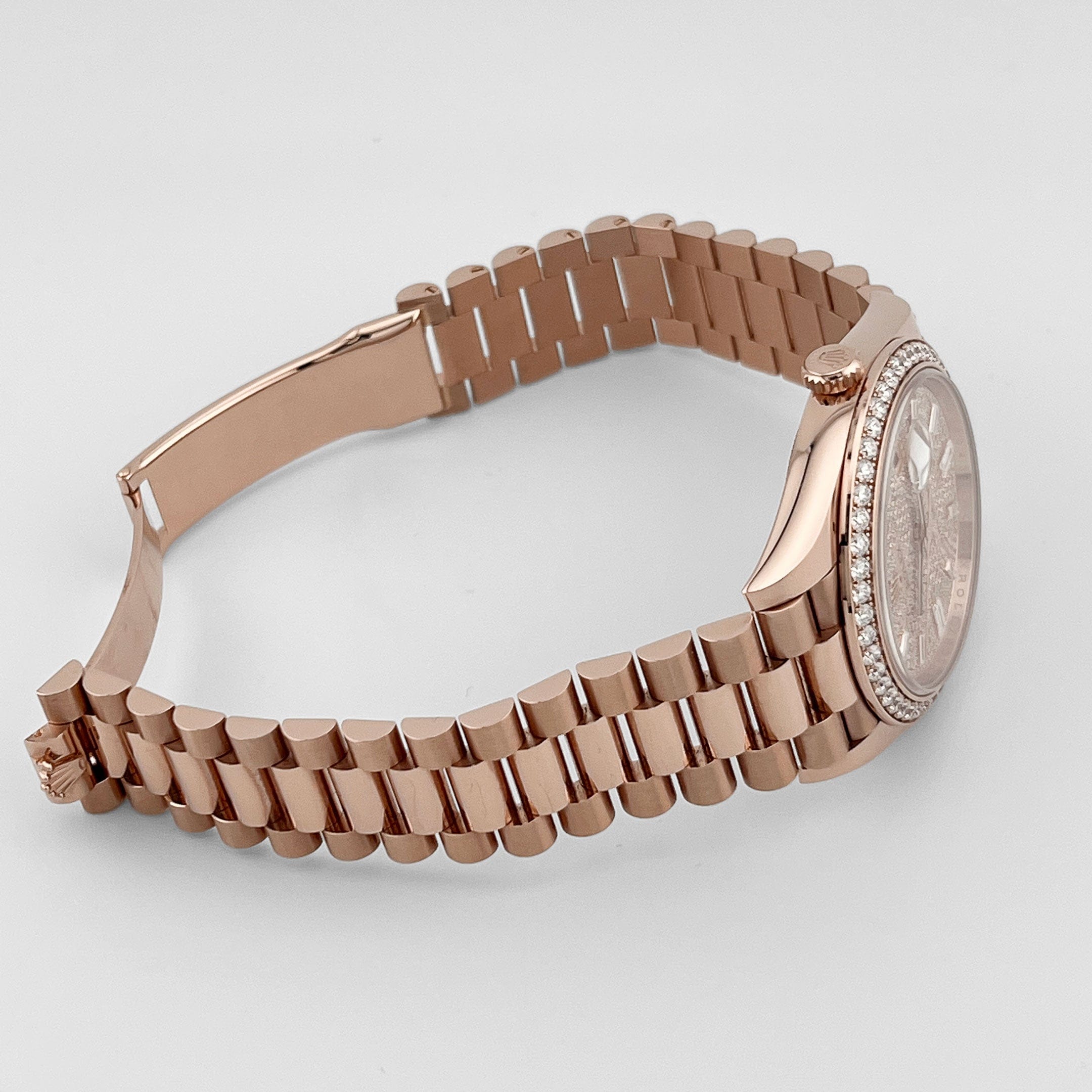 Rolex Day-Date 40 228345RBR Rose Gold Diamond Dial Diamond Bezel