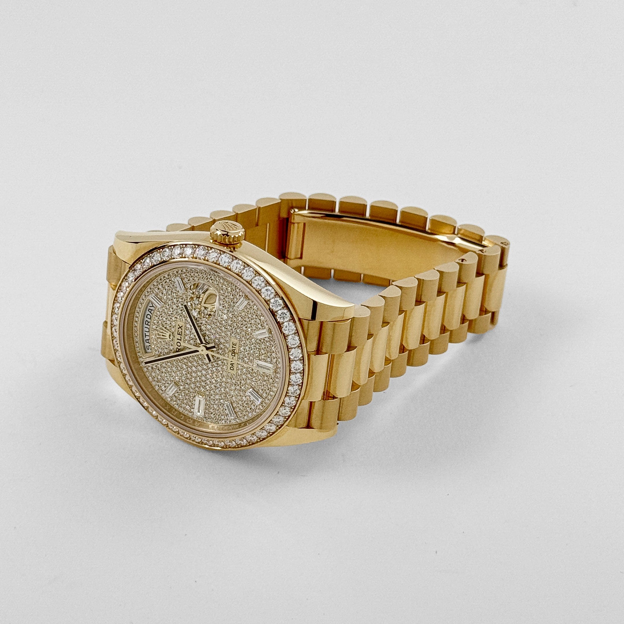 Rolex Day-Date 40 228348RBR Yellow Gold Diamond Dial Diamond Bezel