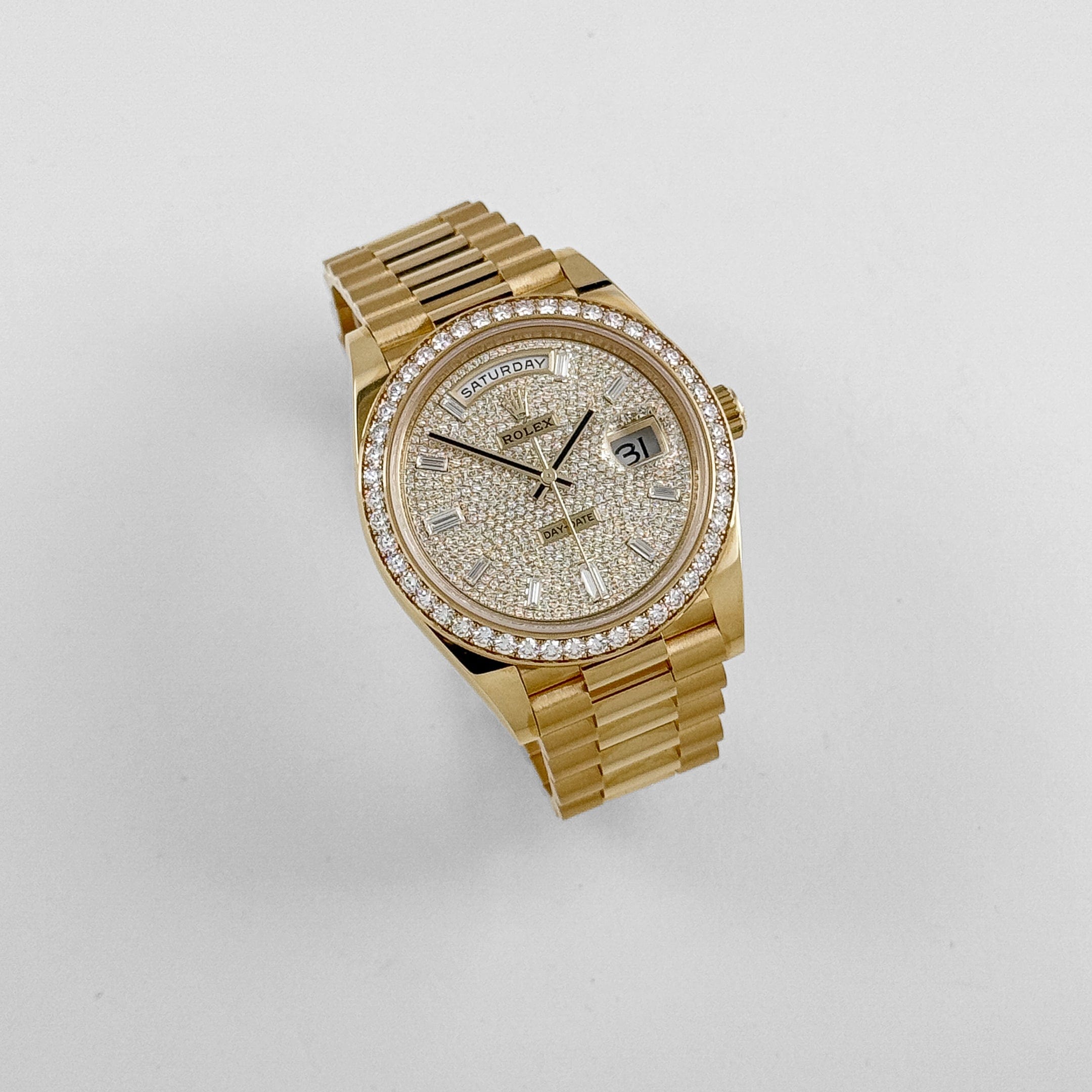 Rolex Day-Date 40 228348RBR Yellow Gold Diamond Dial Diamond Bezel