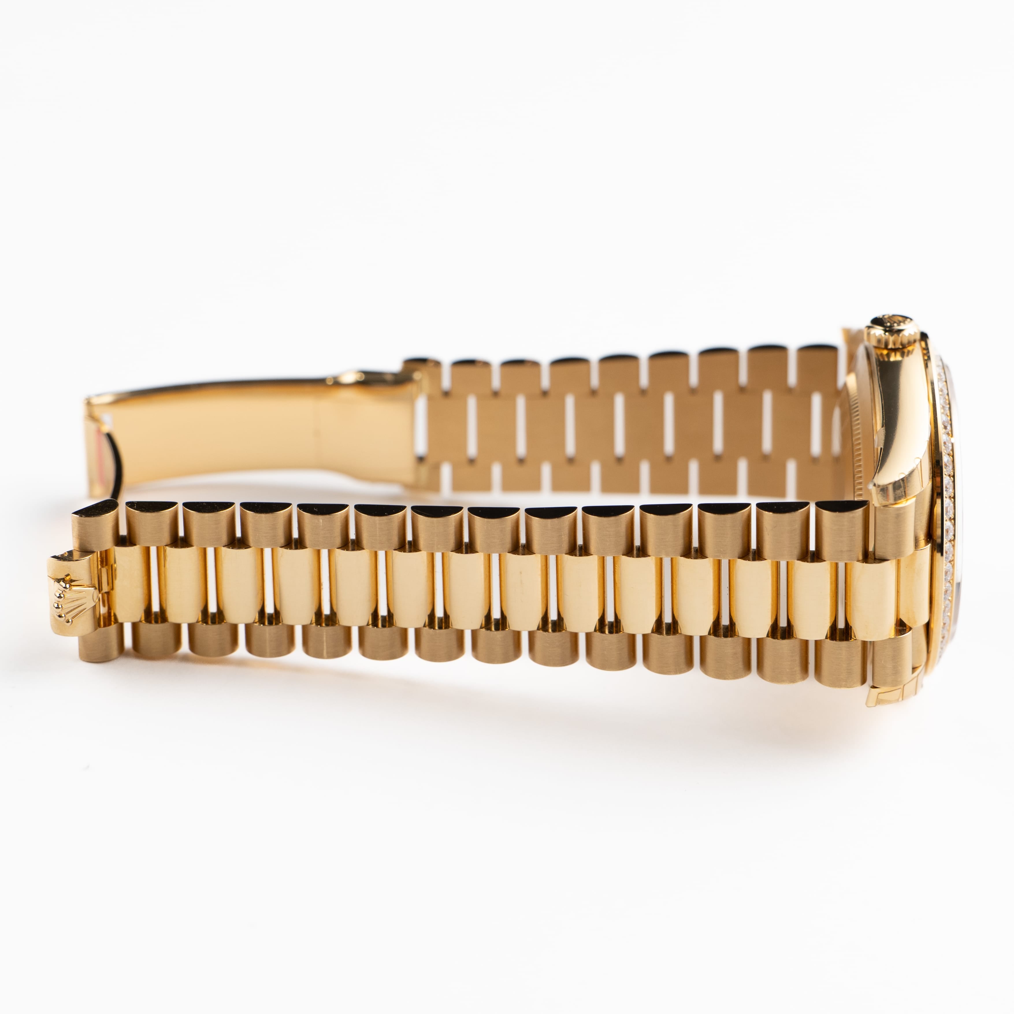 Rolex Day-Date 40 228348RBR Yellow Gold Green Roman Numeral Dial Diamond Bezel (2022)