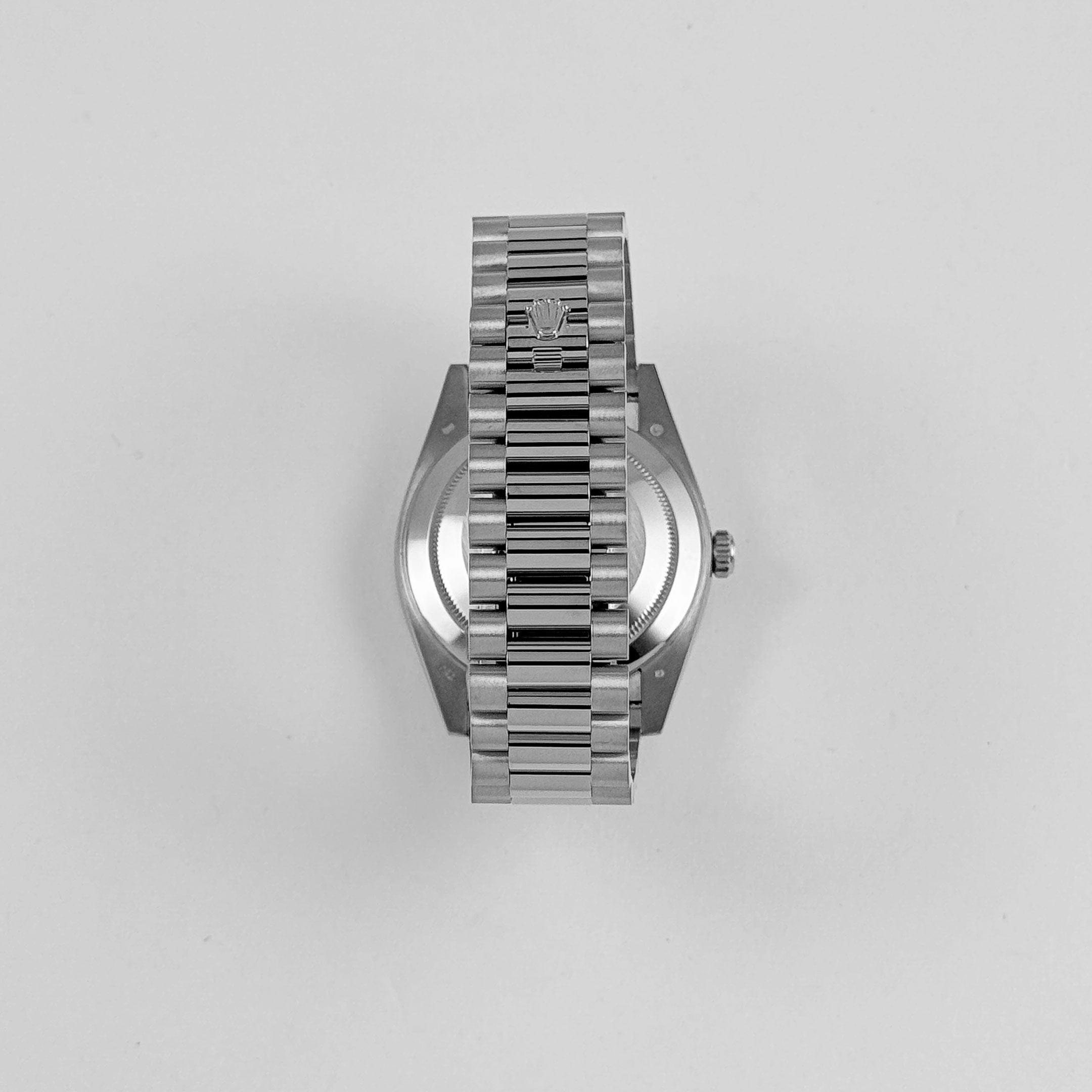 Rolex Day-Date 40 228349RBR White Gold Olive Green Dial Diamond