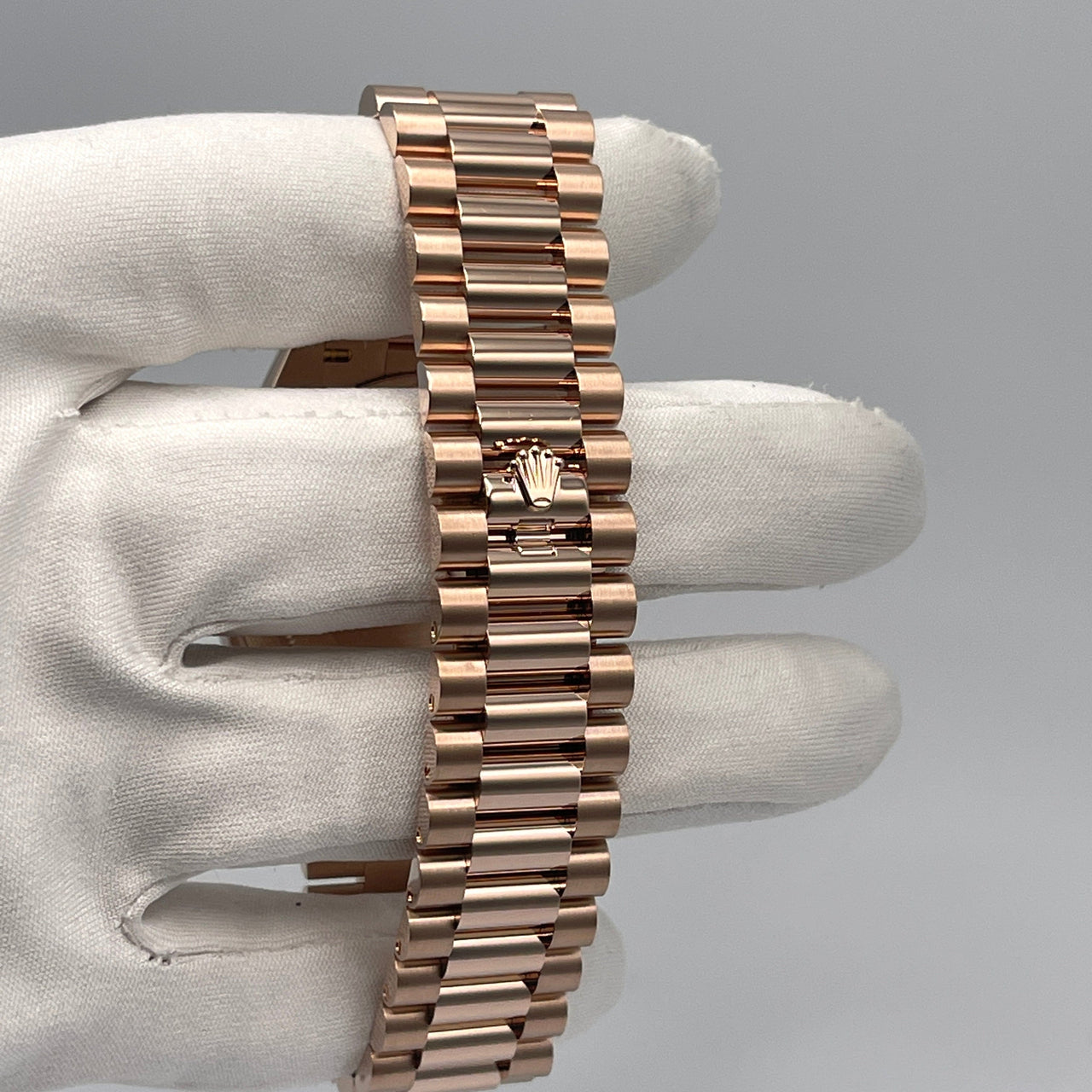 Luxury Watch Rolex Day-Date 40 Rose Gold Chocolate Roman Dial 228235 Wrist Aficionado