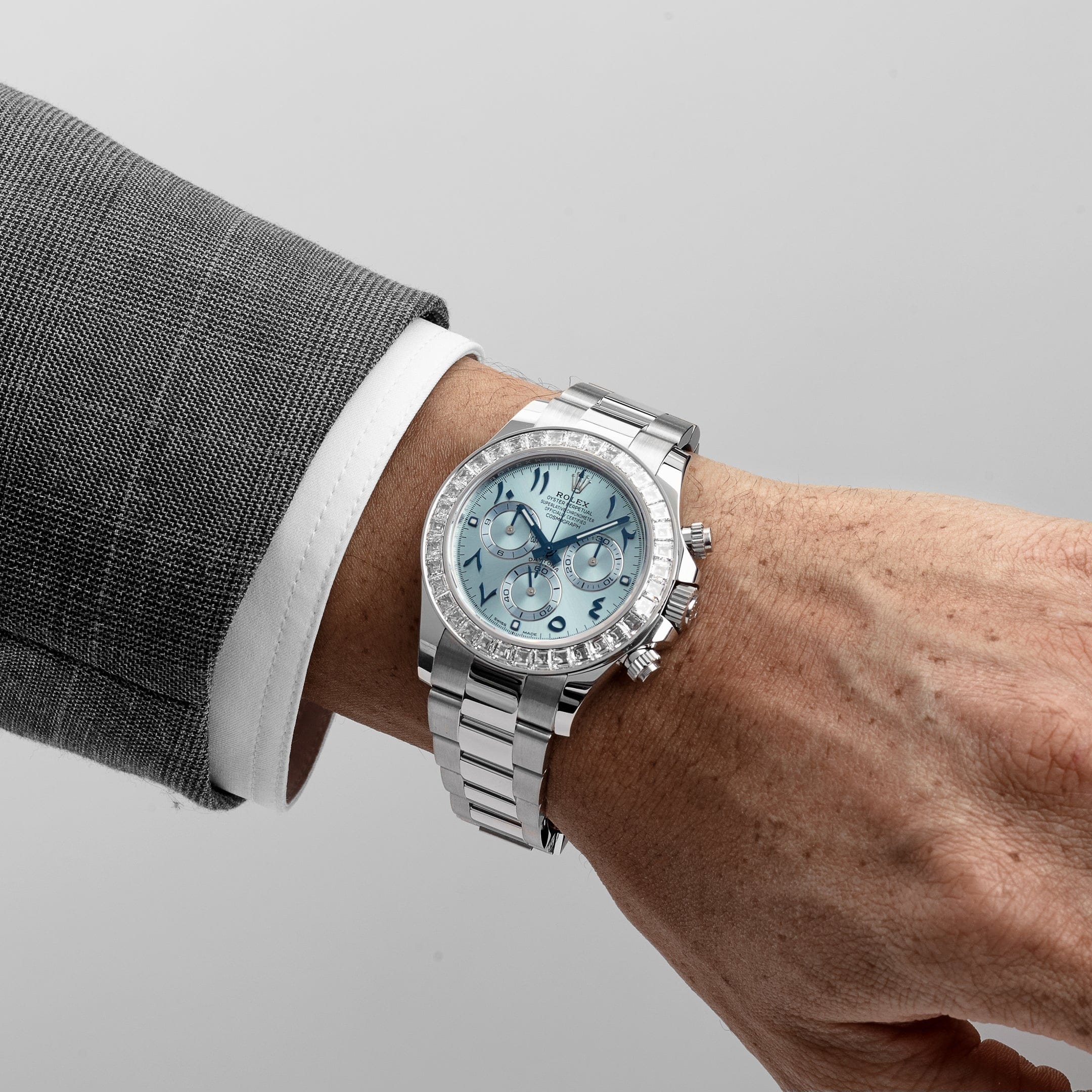 イタリアンモダンプ-クレソフア Rolex Daytona 116576TBR Platinum Ice Blue Arabic Dial Diamond