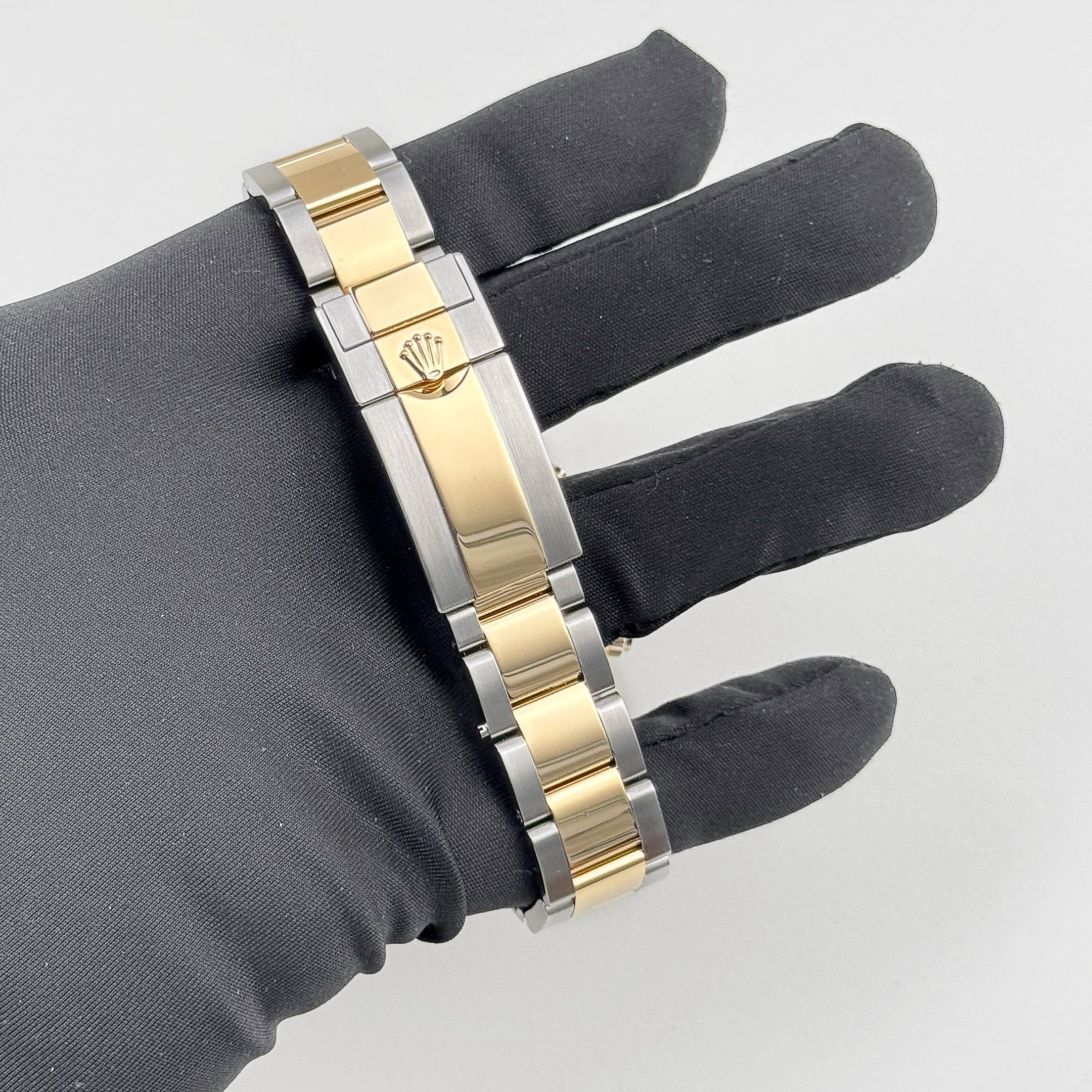 Rolex Daytona 126503 Stainless Steel Yellow Gold Black Diamond Dial (2024)