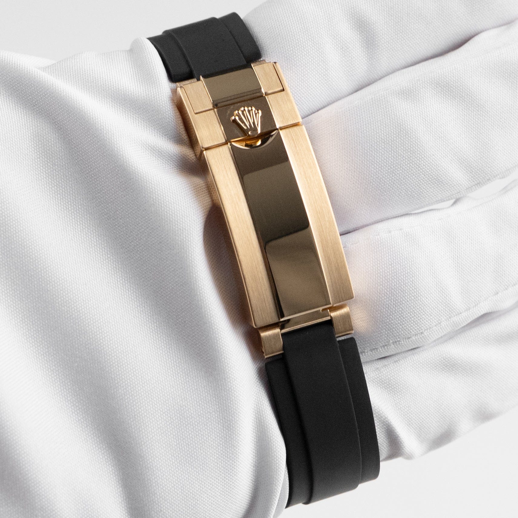 Rolex Daytona 126518LN 'Pikachu' Yellow Gold Champagne Black Dial (2024)