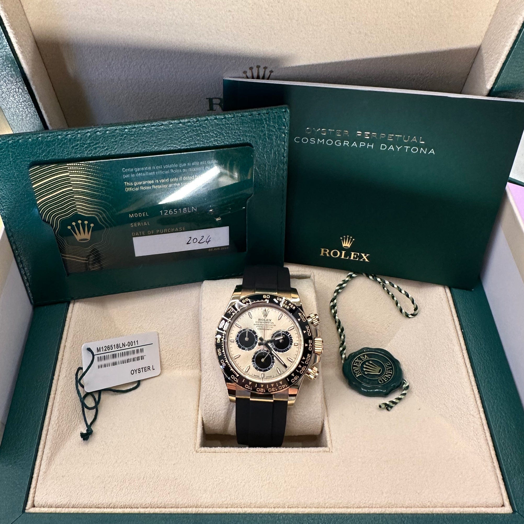 Rolex Daytona 126518LN Yellow Gold Champagne Black Dial (2024)