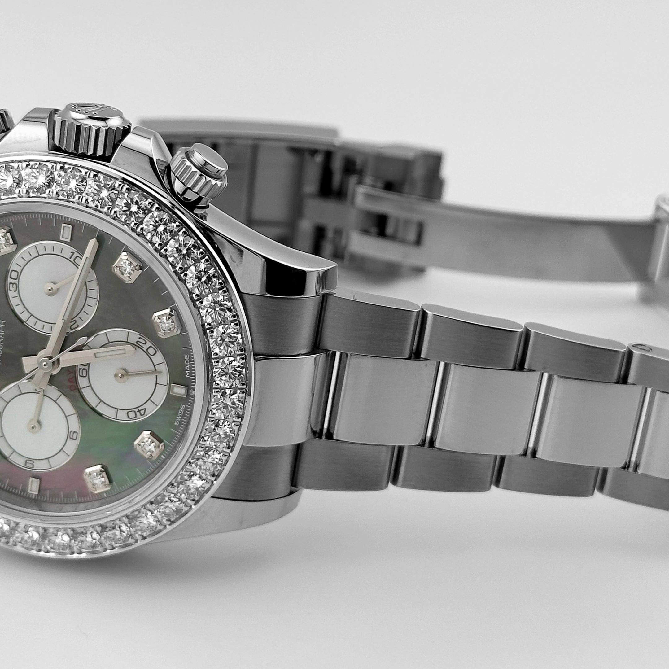 Rolex Daytona 126579RBR White Gold Mother of Pearl Diamond Dial Diamond Bezel (2024)