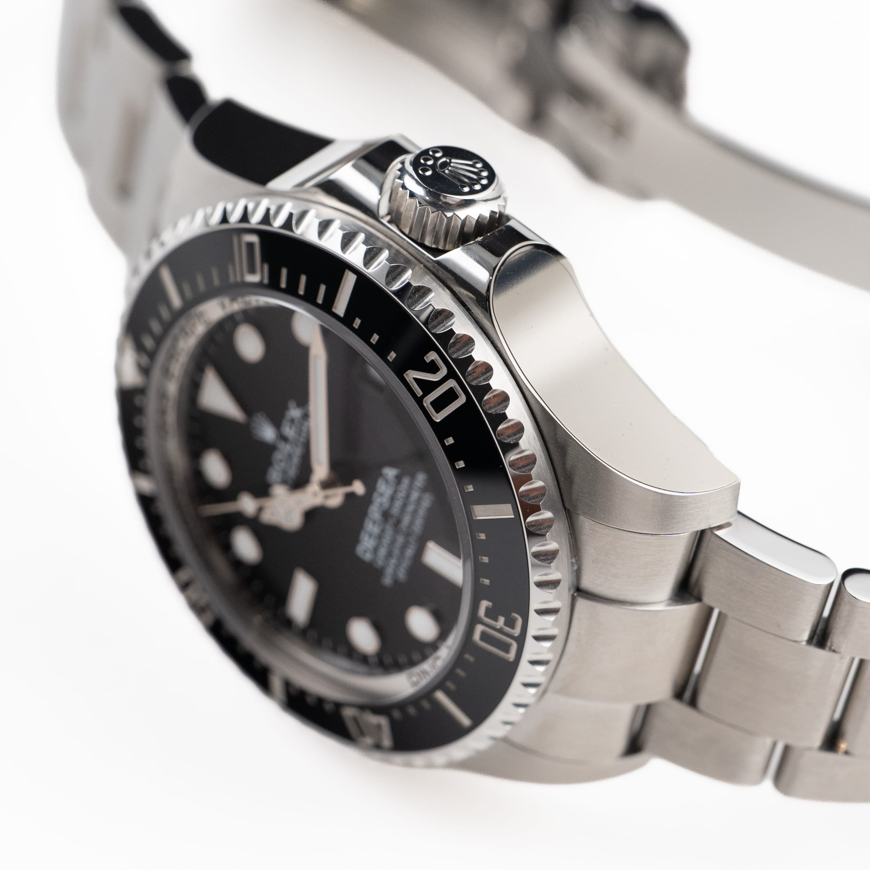 Rolex Deepsea Sea-Dweller 136660 Stainless Steel Black Dial (2026)