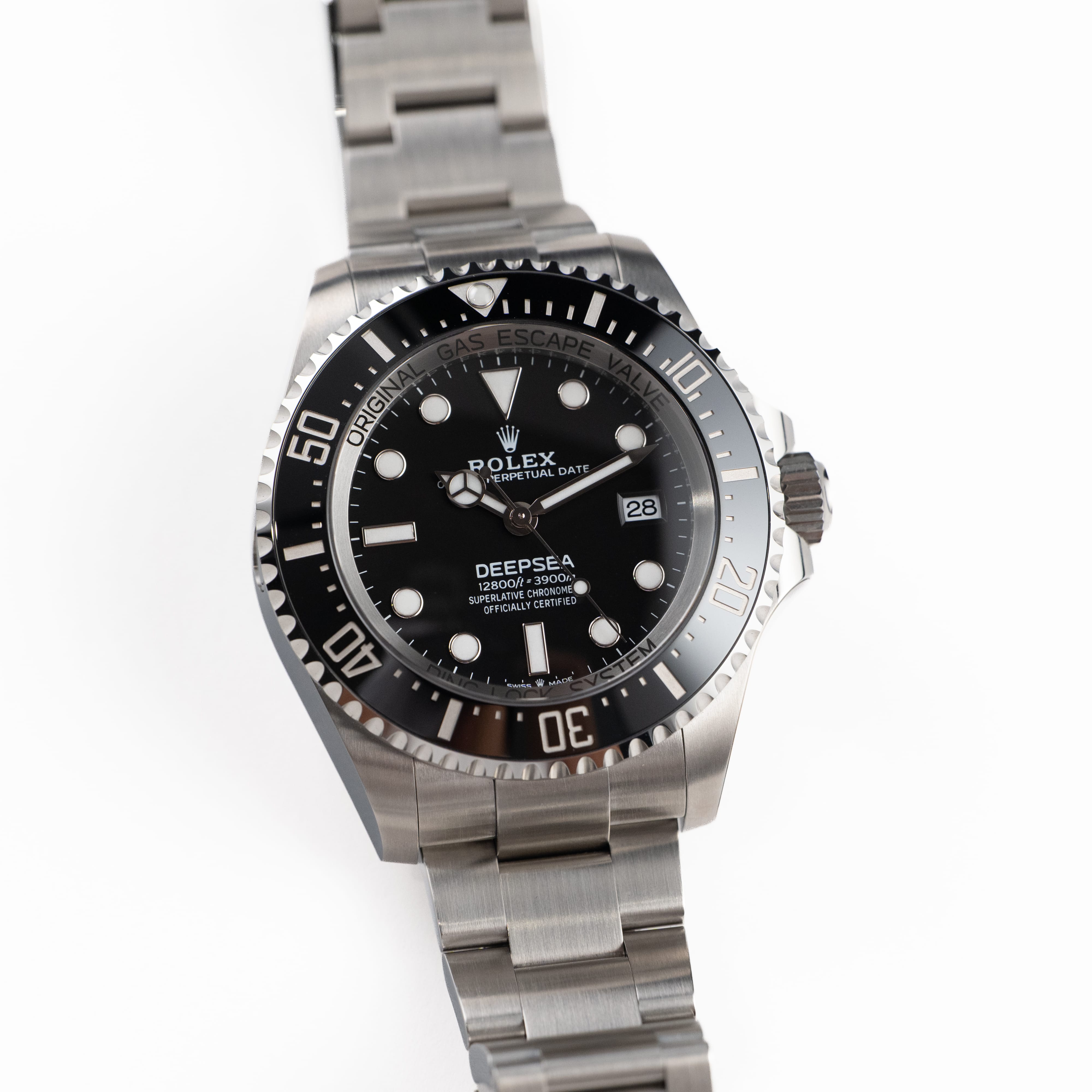 Rolex Deepsea Sea-Dweller 136660 Stainless Steel Black Dial (2026)