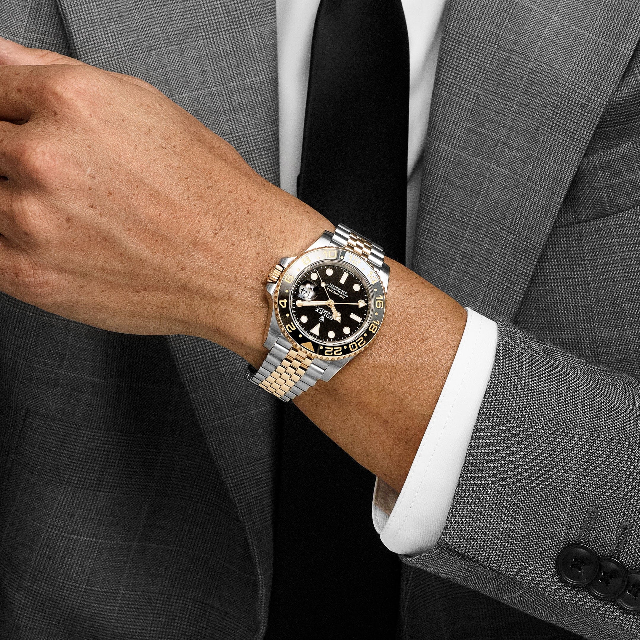 Rolex GMT-Master II 126713GRNR Stainless Steel Yellow Gold Black