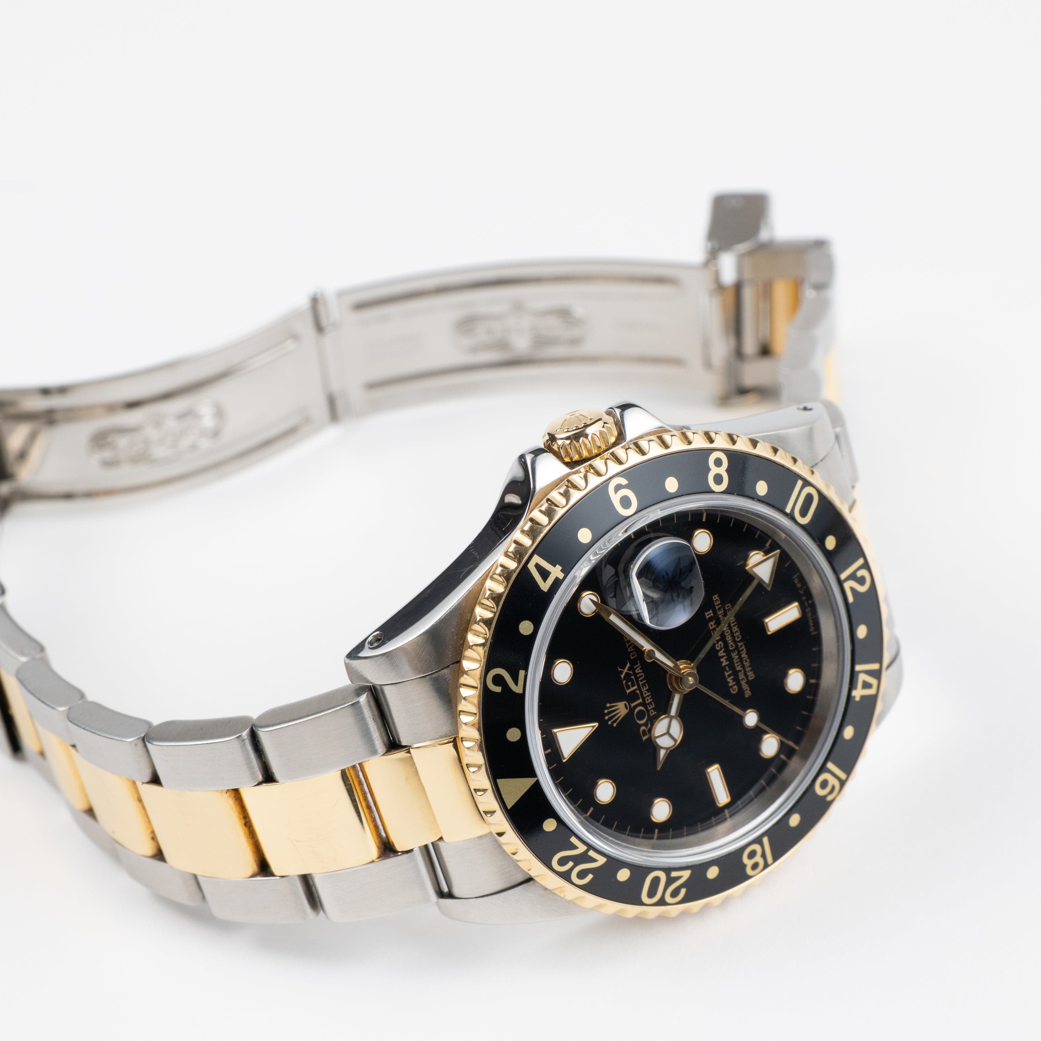 Rolex GMT-Master II 16713 Stainless Steel Yellow Gold Black Dial