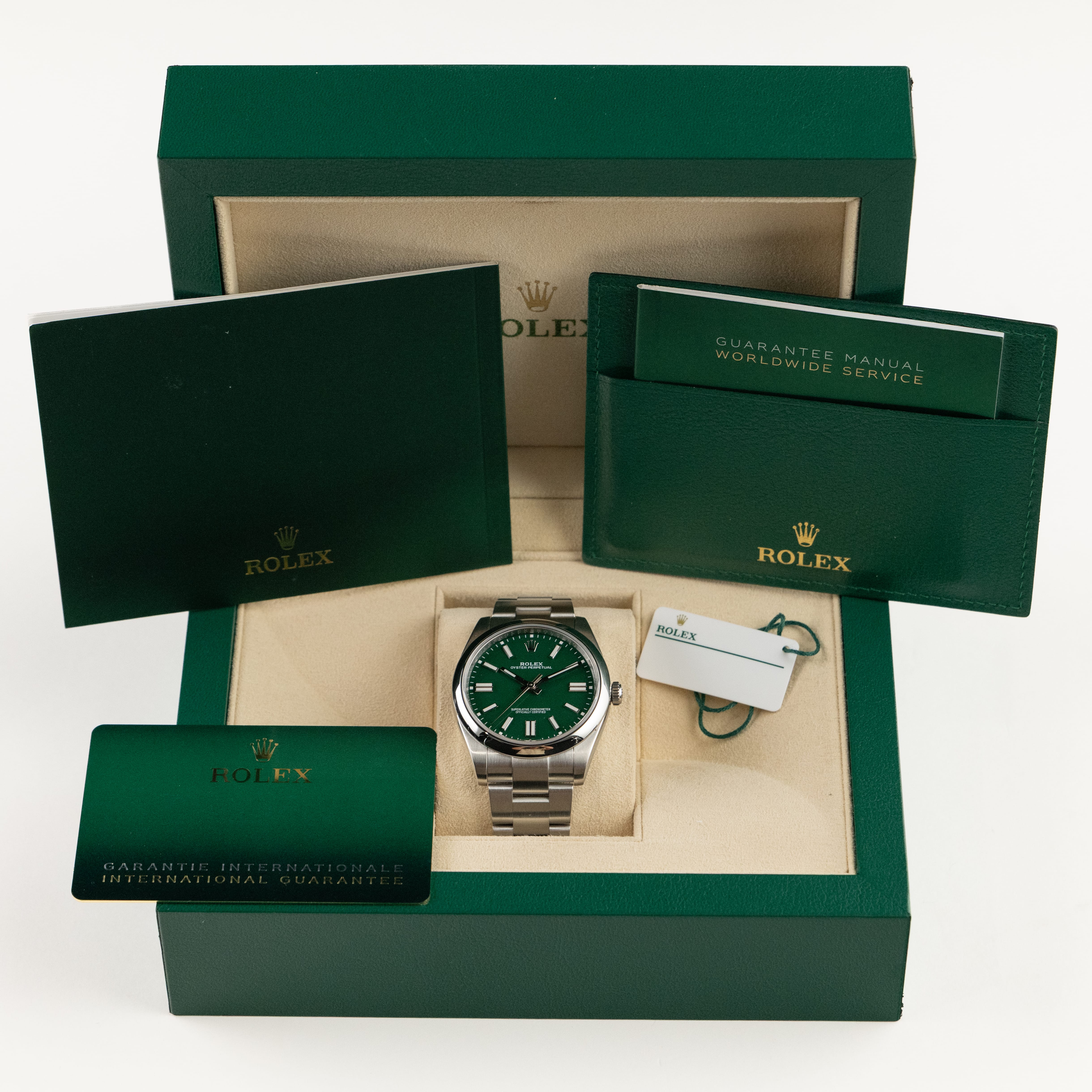Rolex Oyster Perpetual 41 124300 Stainless Steel Green Dial (2020)