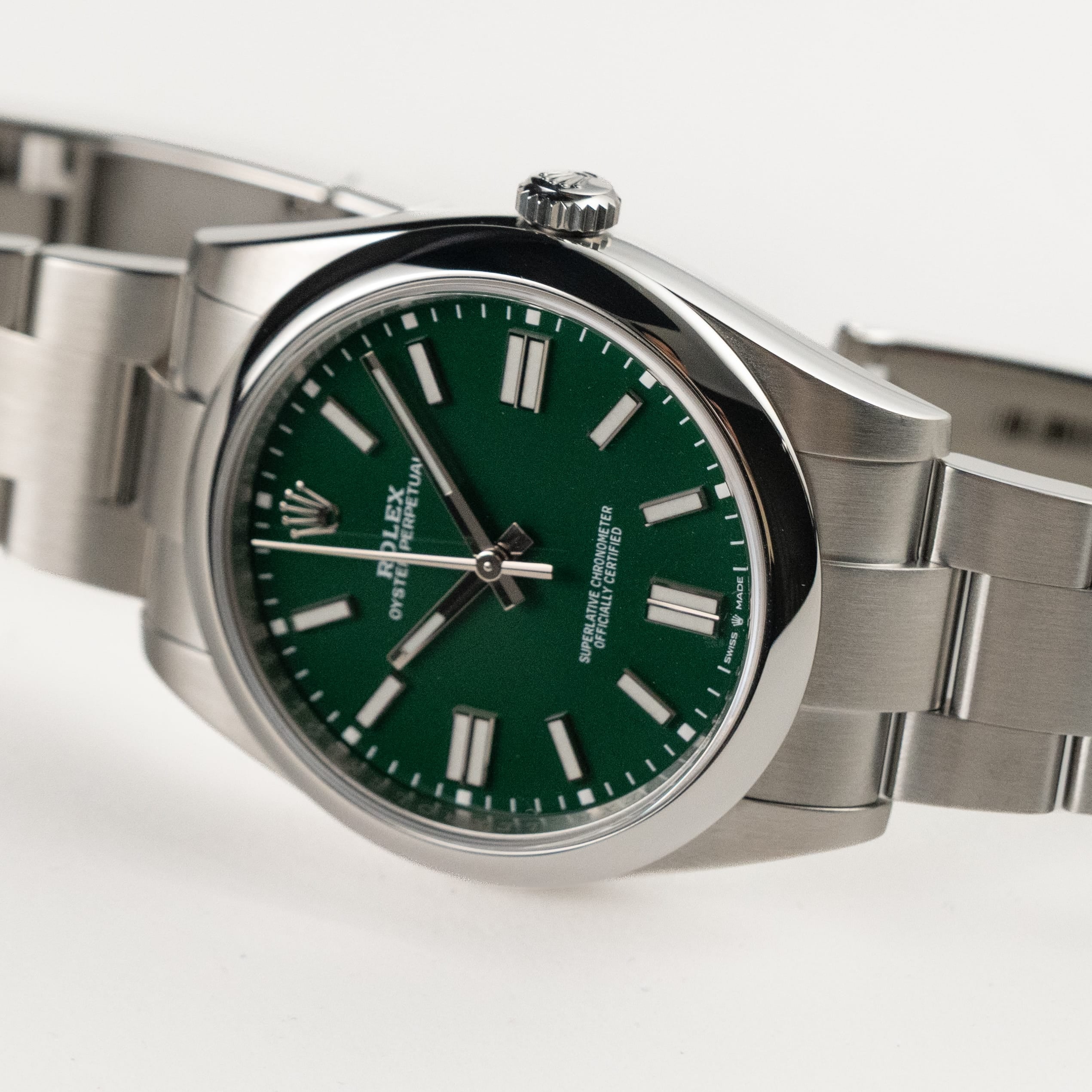 Rolex Oyster Perpetual 41 124300 Stainless Steel Green Dial (2020)