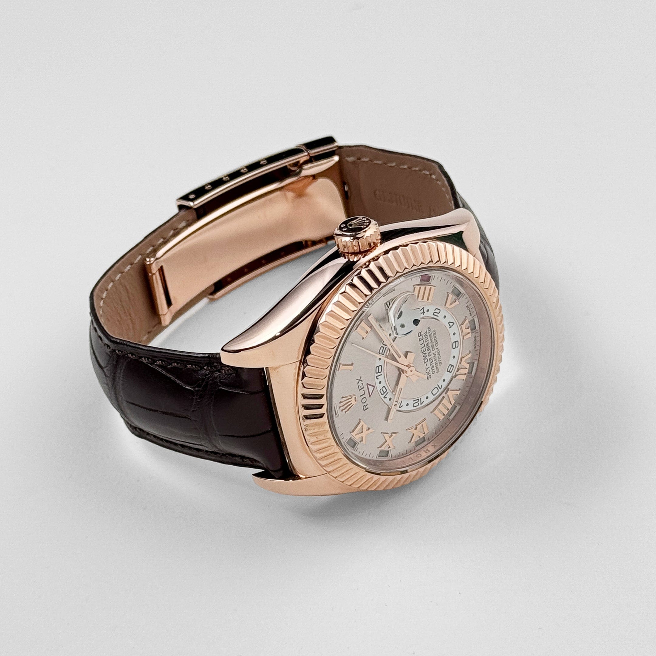 Rolex Sky-Dweller 326135 Rose Gold Sundust Dial (2016) – Wrist