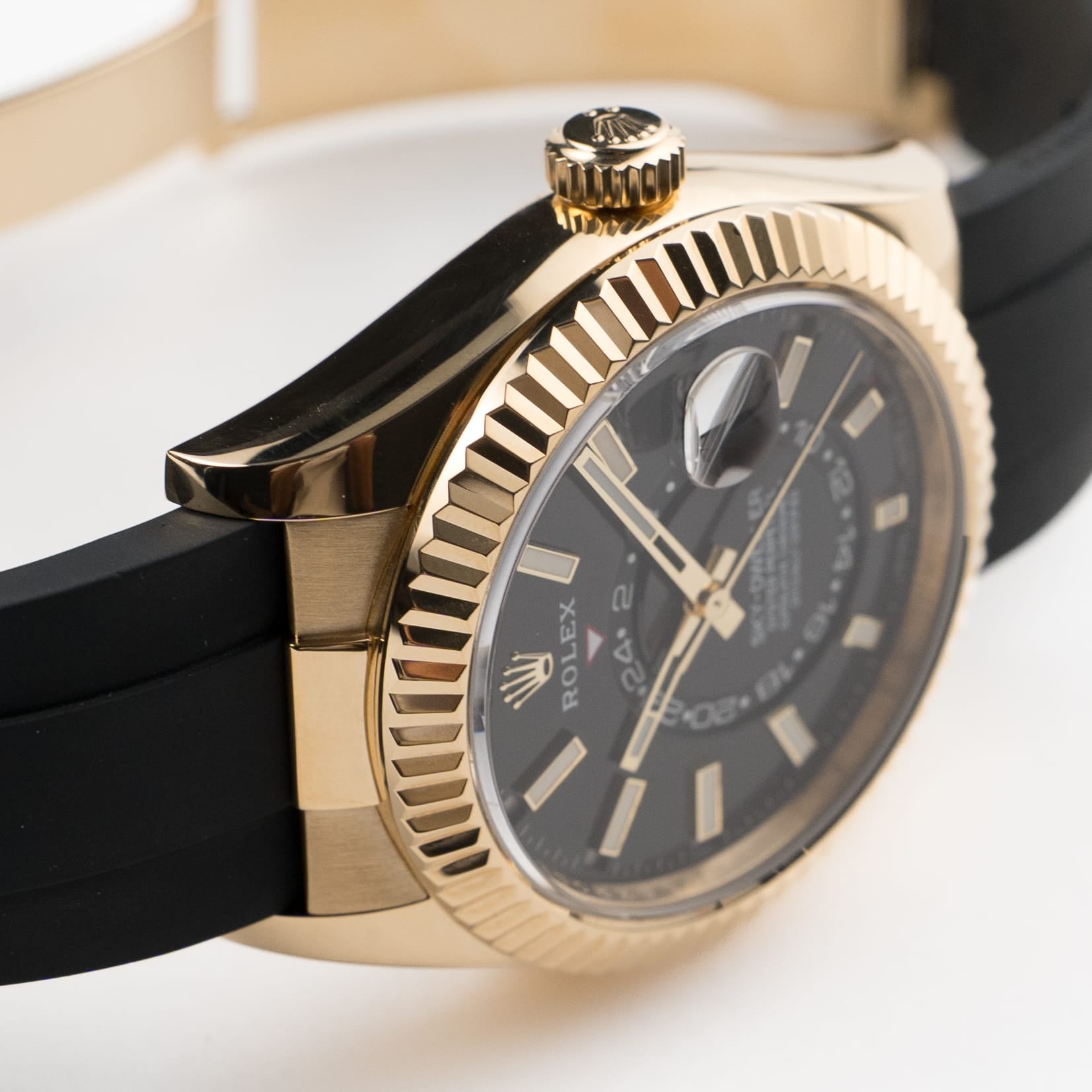 Rolex Sky-Dweller 326238 Yellow Gold Bright Black Dial (2022