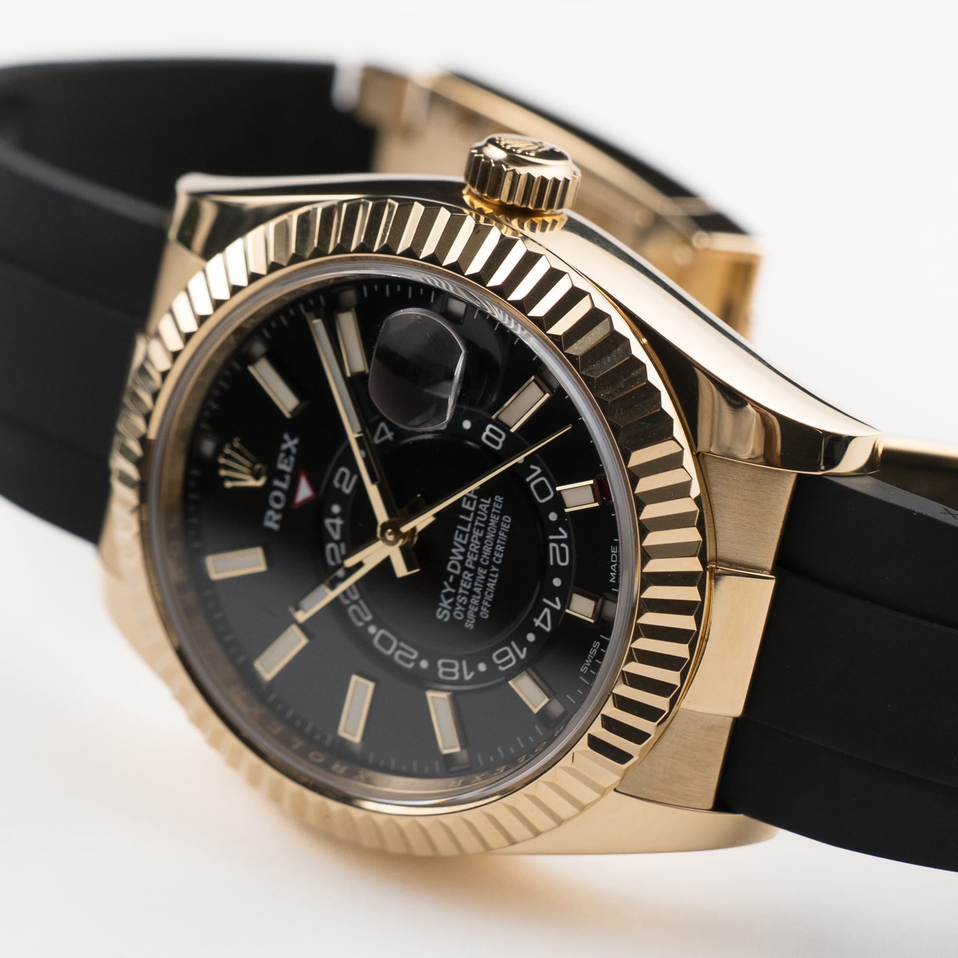 Rolex Sky-Dweller 326238 Yellow Gold Bright Black Dial (2022