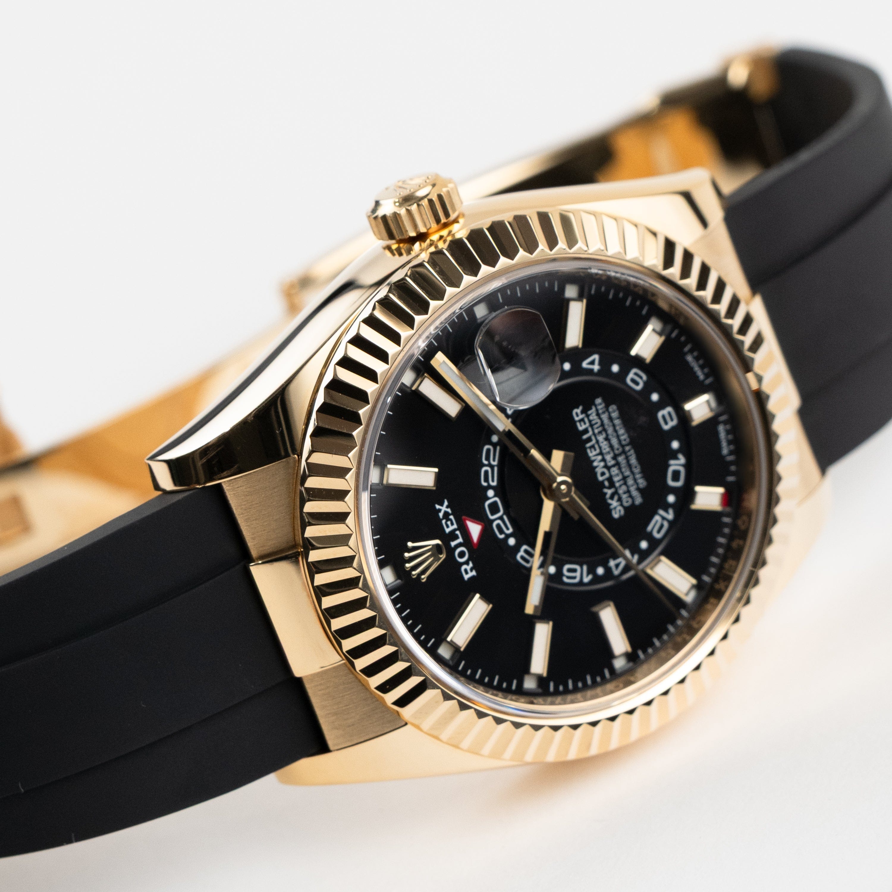 Rolex Sky-Dweller 326238 Yellow Gold Bright Black Dial (2023)