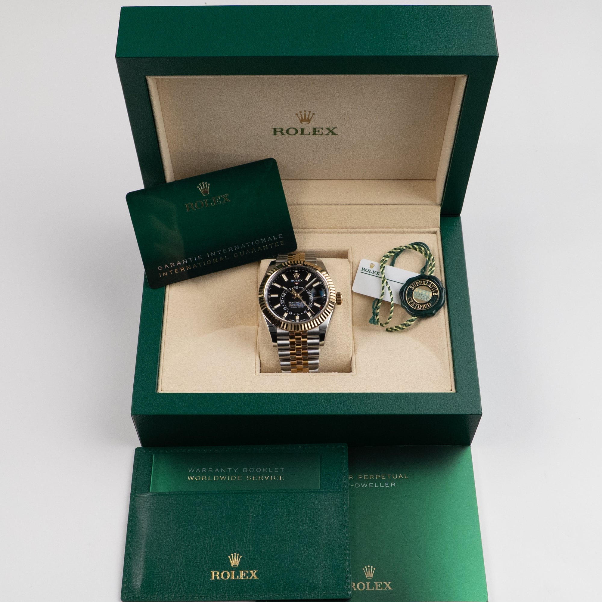 Rolex Sky-Dweller 326933 Stainless Steel Yellow Gold Black Dial Jubilee (2022)