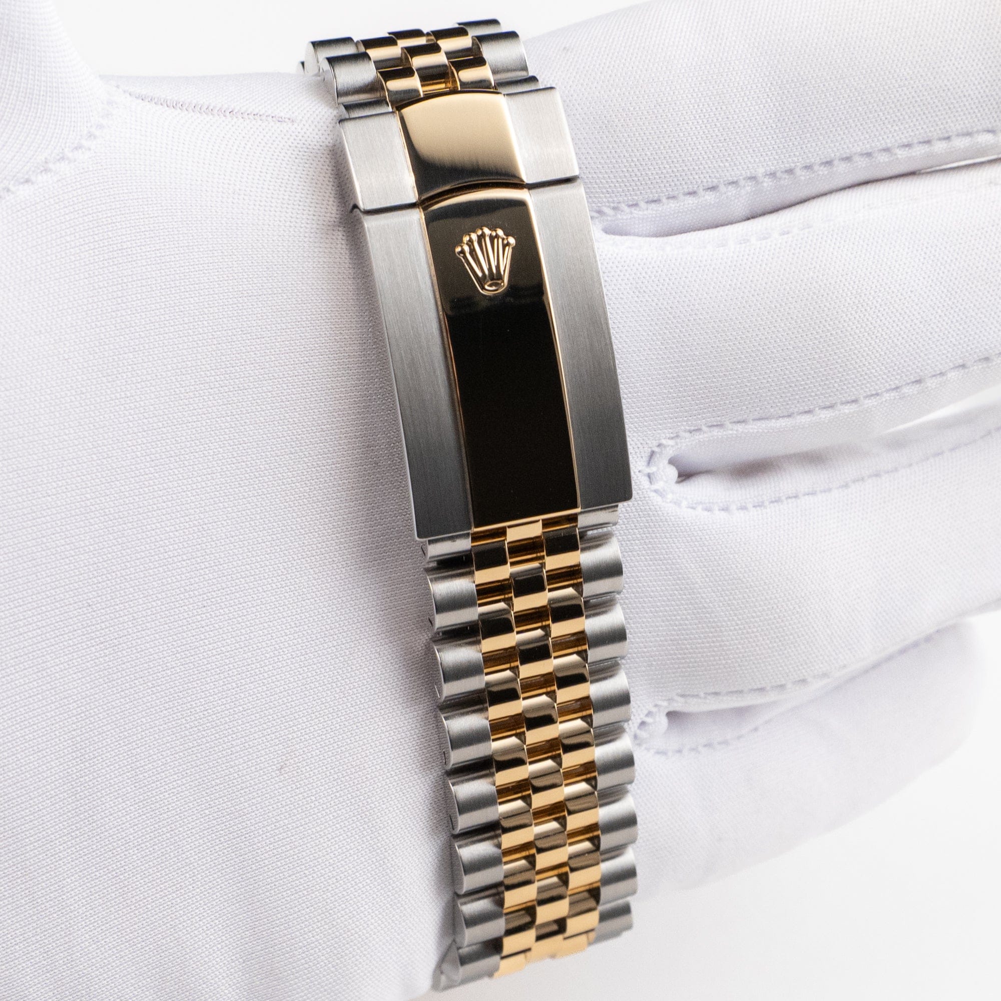 Rolex Sky-Dweller 326933 Stainless Steel Yellow Gold Black Dial Jubilee (2022)