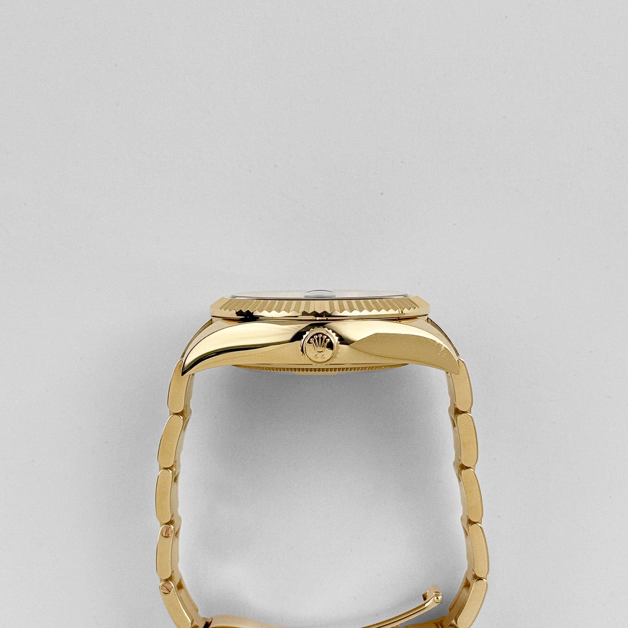 Rolex Sky-Dweller 326938 Yellow Gold Black Dial (2021)