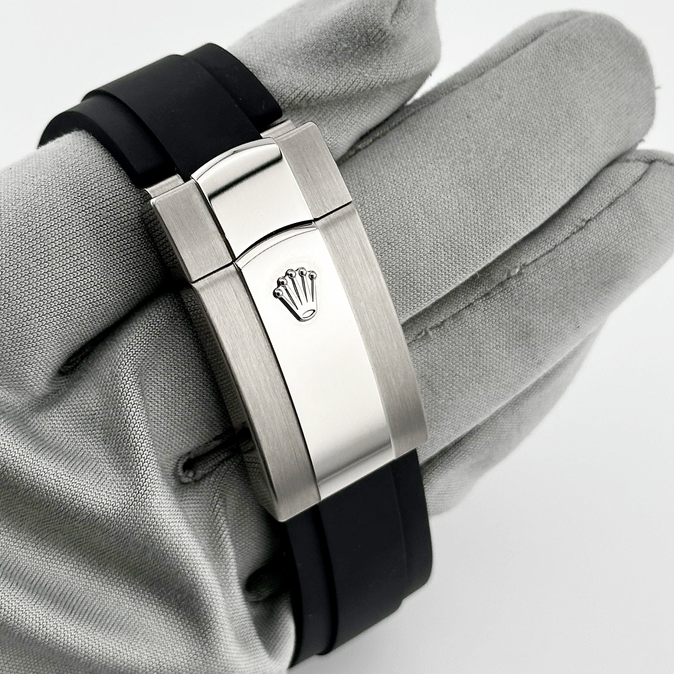 Rolex Sky-Dweller 336239 White Gold Black Dial Oysterflex