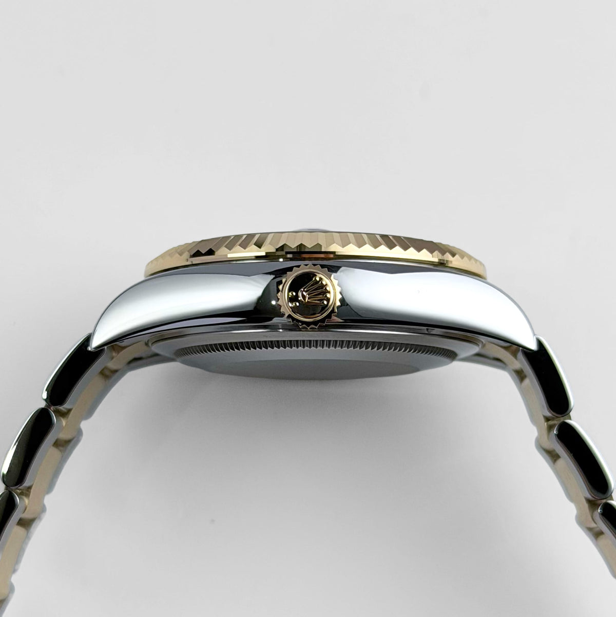 Rolex Sky-Dweller 336933 Stainless Steel Yellow Gold Black Dial Oyster (2026)