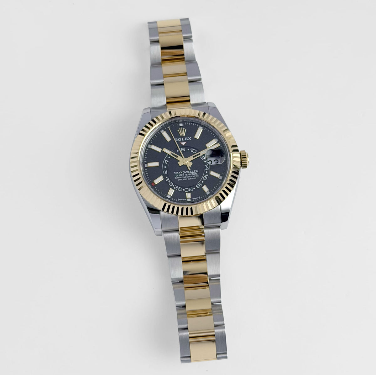 Rolex Sky-Dweller 336933 Stainless Steel Yellow Gold Black Dial Oyster (2026)