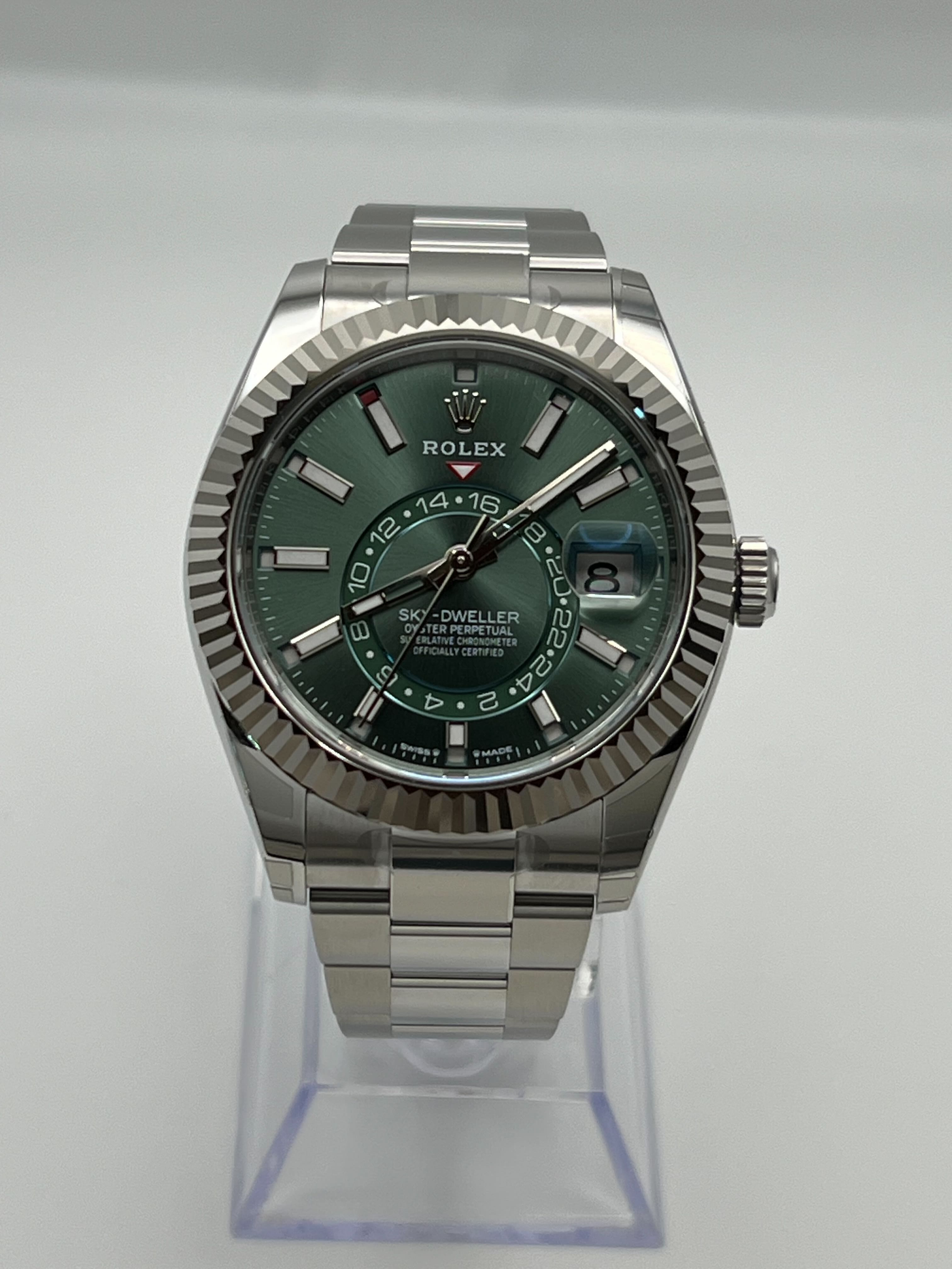 Rolex Sky-Dweller 336934 Oystersteel/White Gold Green Dial