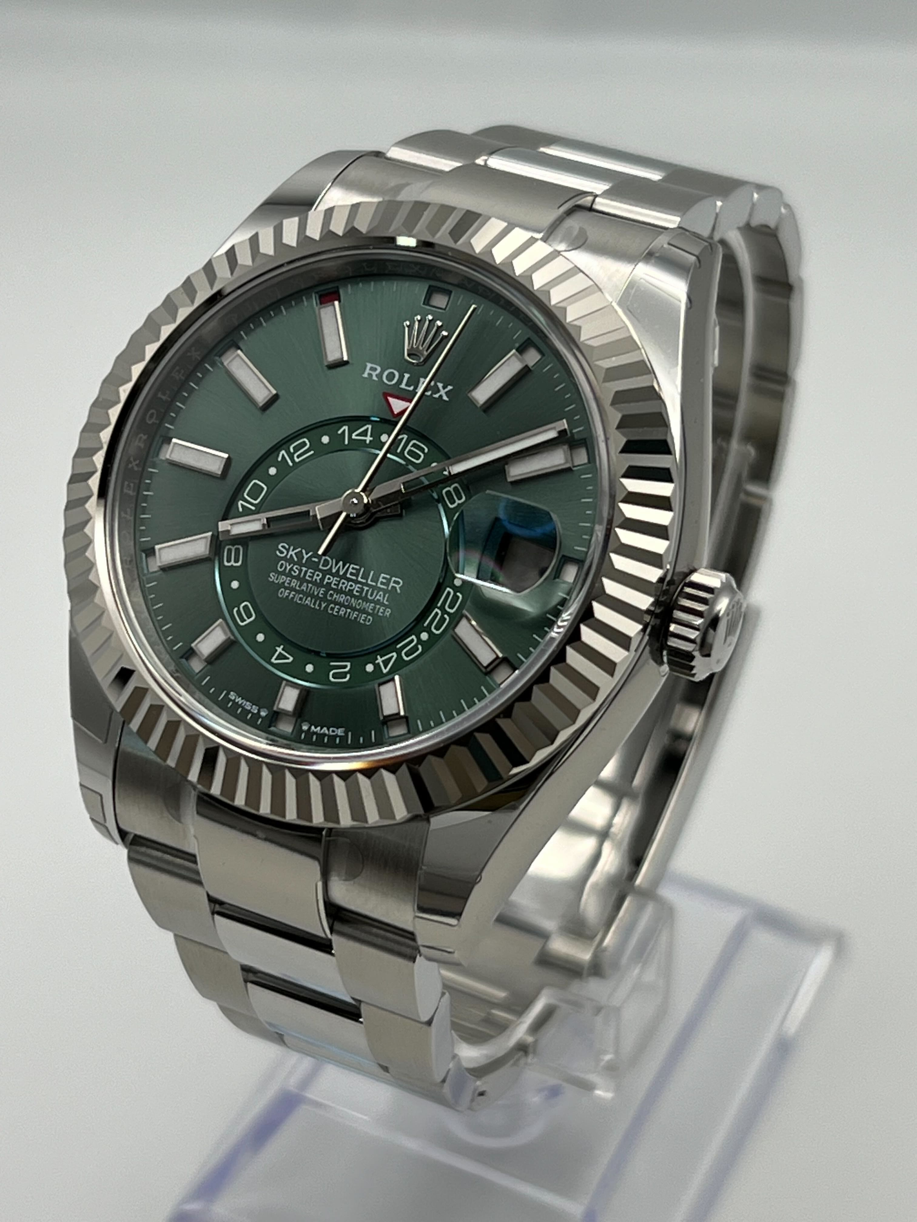 Rolex Sky-Dweller 336934 White Gold Green Dial