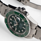 Rolex Submariner Date 116610LV 'Hulk' Stainless Steel Green Dial (2016)