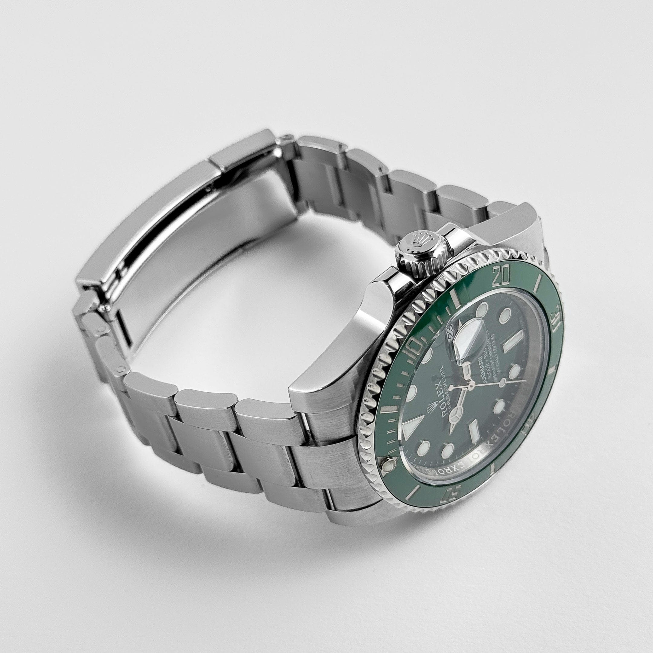 Rolex Submariner Date 116610LV 'Hulk' Stainless Steel Green Dial (2017)