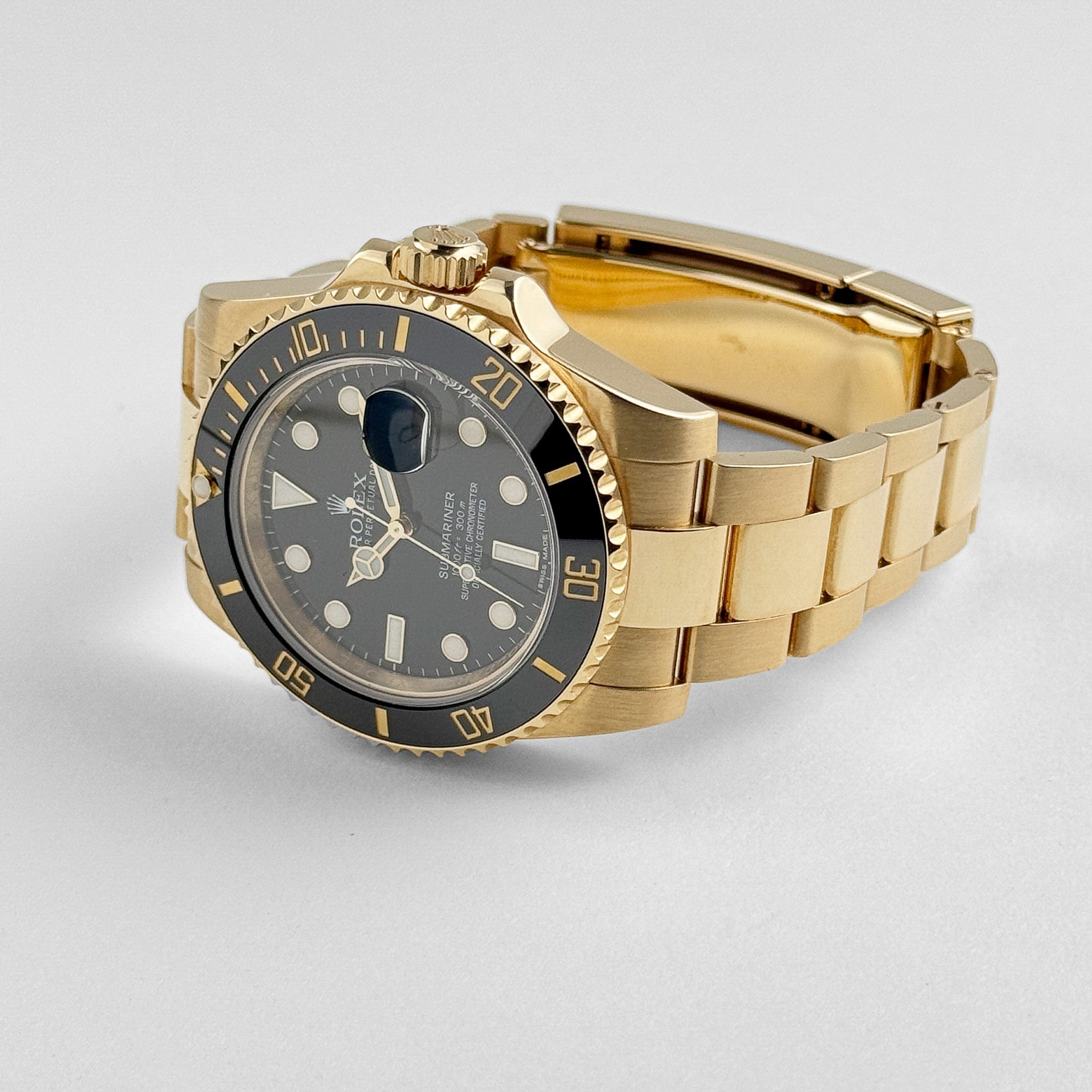 Rolex Submariner Date 116618LN Yellow Gold Black Dial (2015