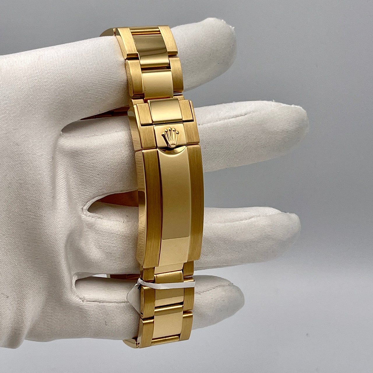 Rolex Submariner Date 40 Yellow Gold Black Dial 116618LN wrist aficionado