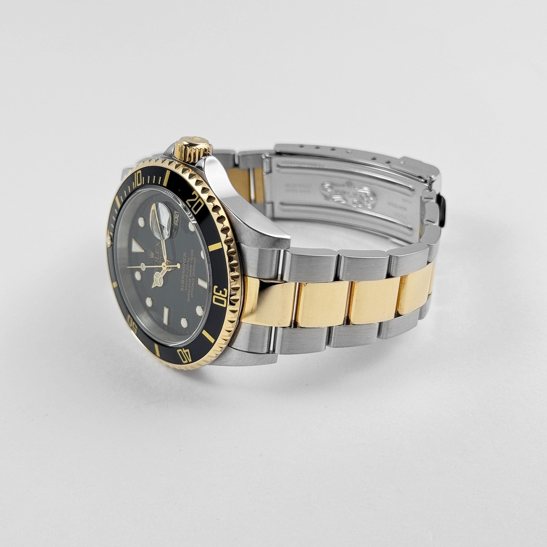 Rolex Submariner Date 16613N Stainless Steel Yellow Gold Black