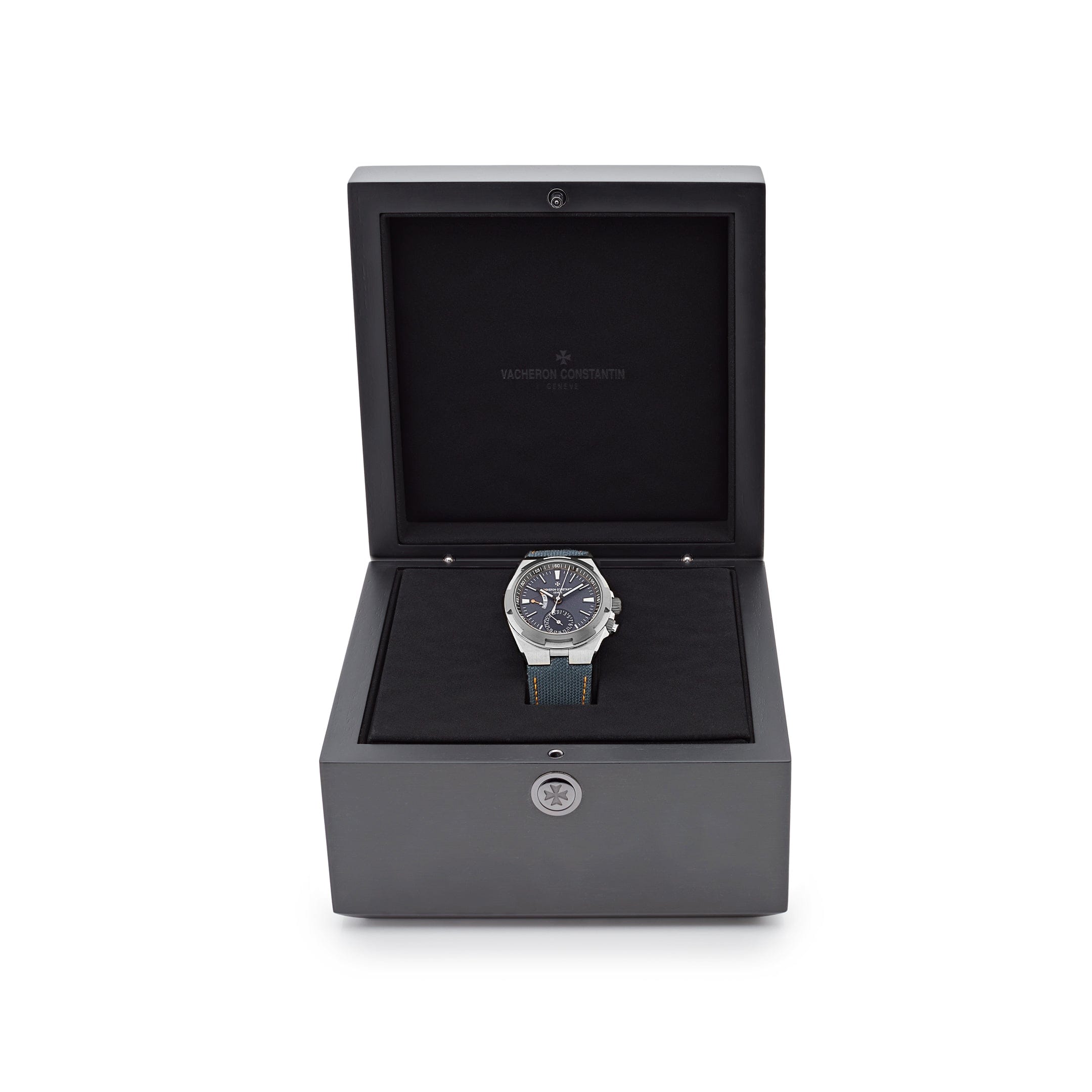 Vacheron Constantin 7910V/000T-B922 Overseas Dual Time 'Everest