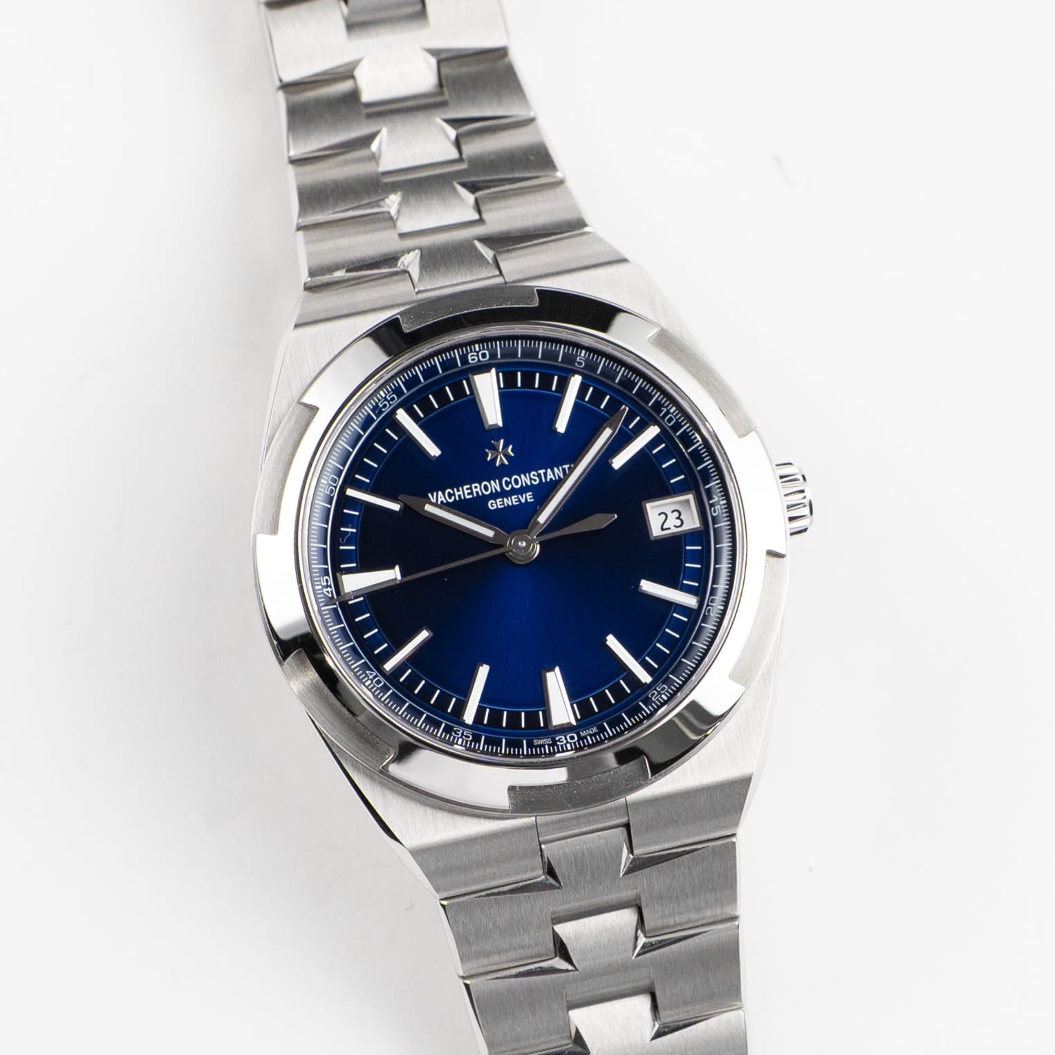 Vacheron Constantin Overseas 4500V/110A-B128 Stainless Steel Blue Dial (2022)
