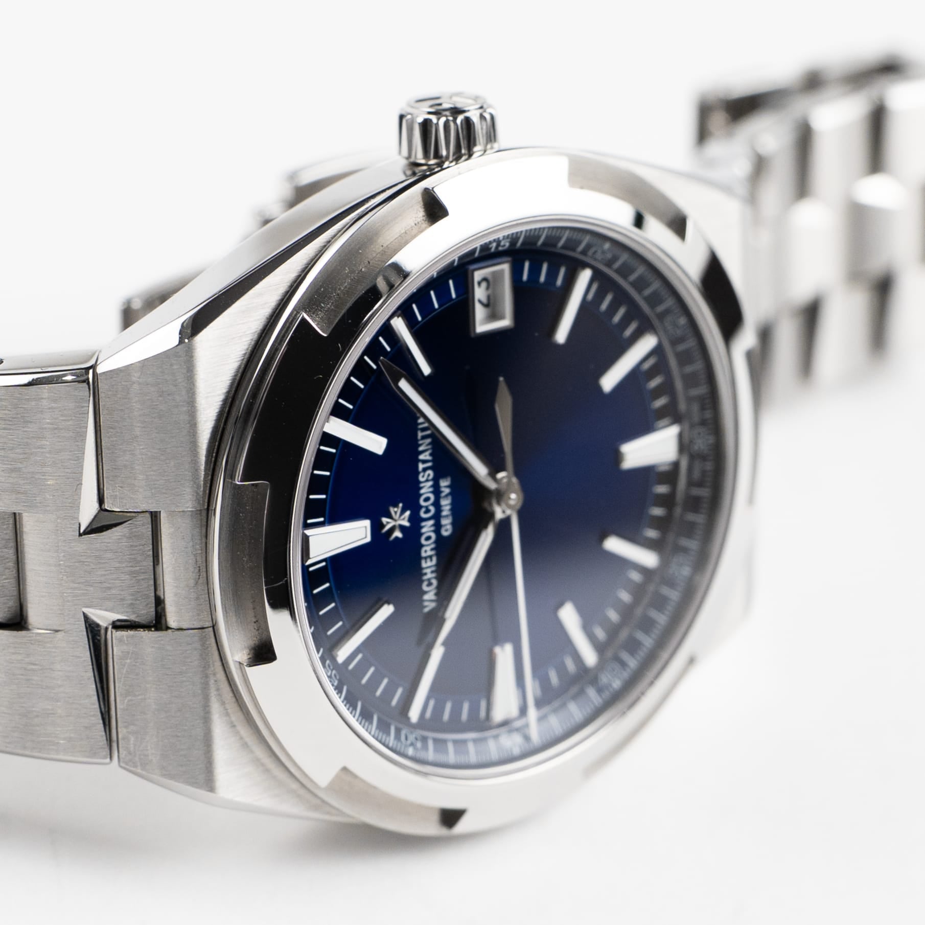 Vacheron Constantin Overseas 4500V/110A-B128 Stainless Steel Blue Dial (2022)