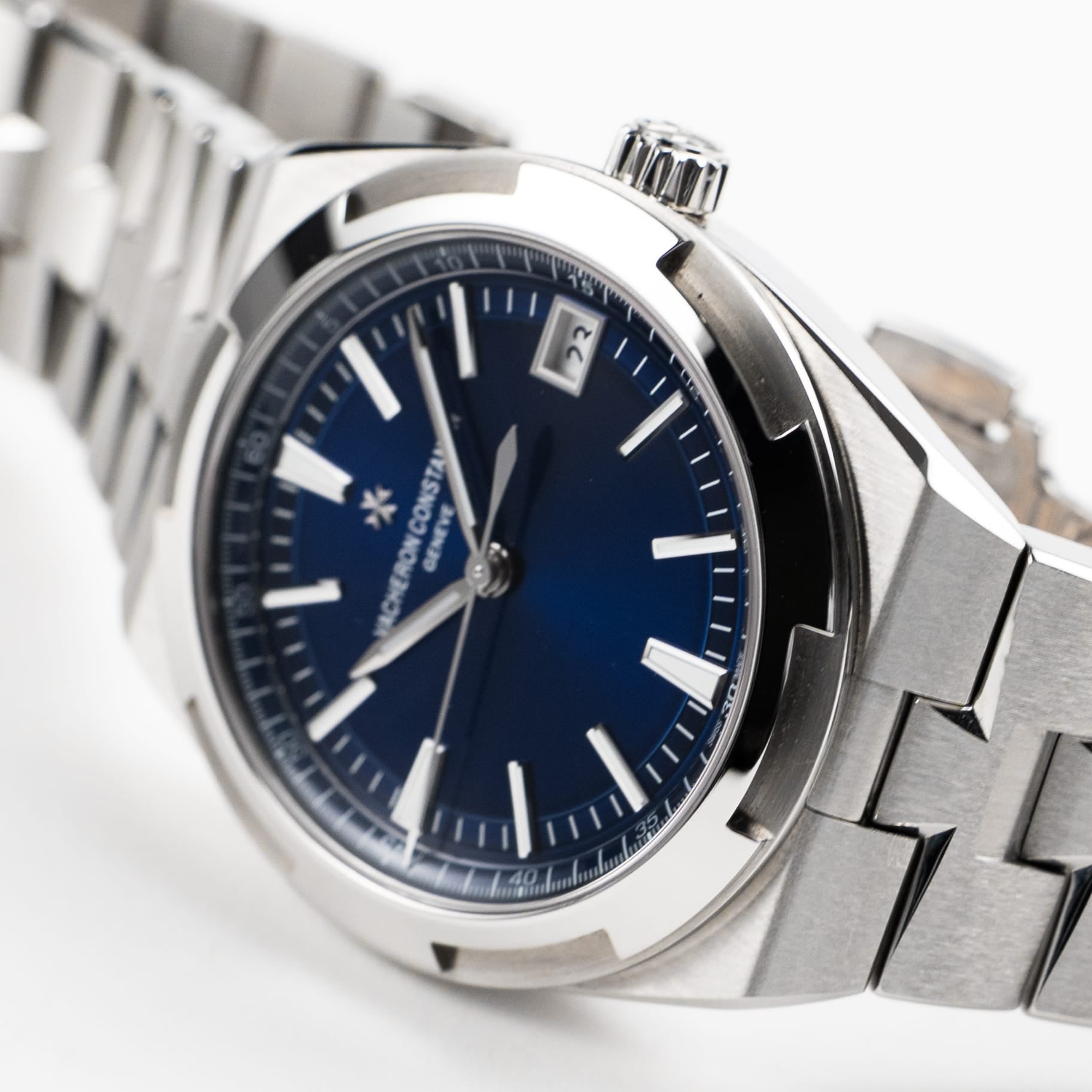 Vacheron Constantin Overseas 4500V/110A-B128 Stainless Steel Blue Dial (2022)