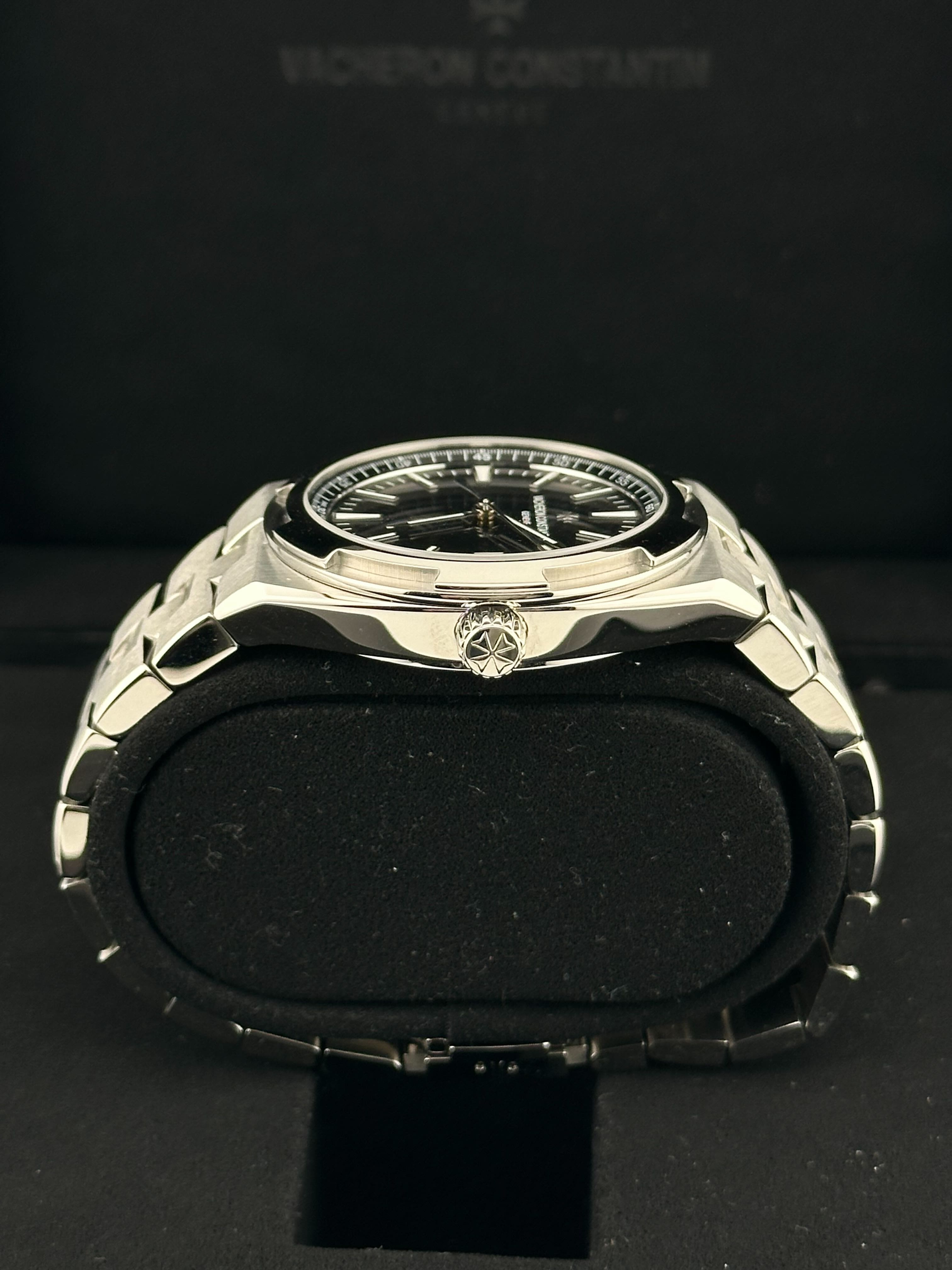 VACHERON CONSTANTIN ブラックボックス付き Vacheron Constantin Overseas 4500V Black Dial Steel 41mm 2021