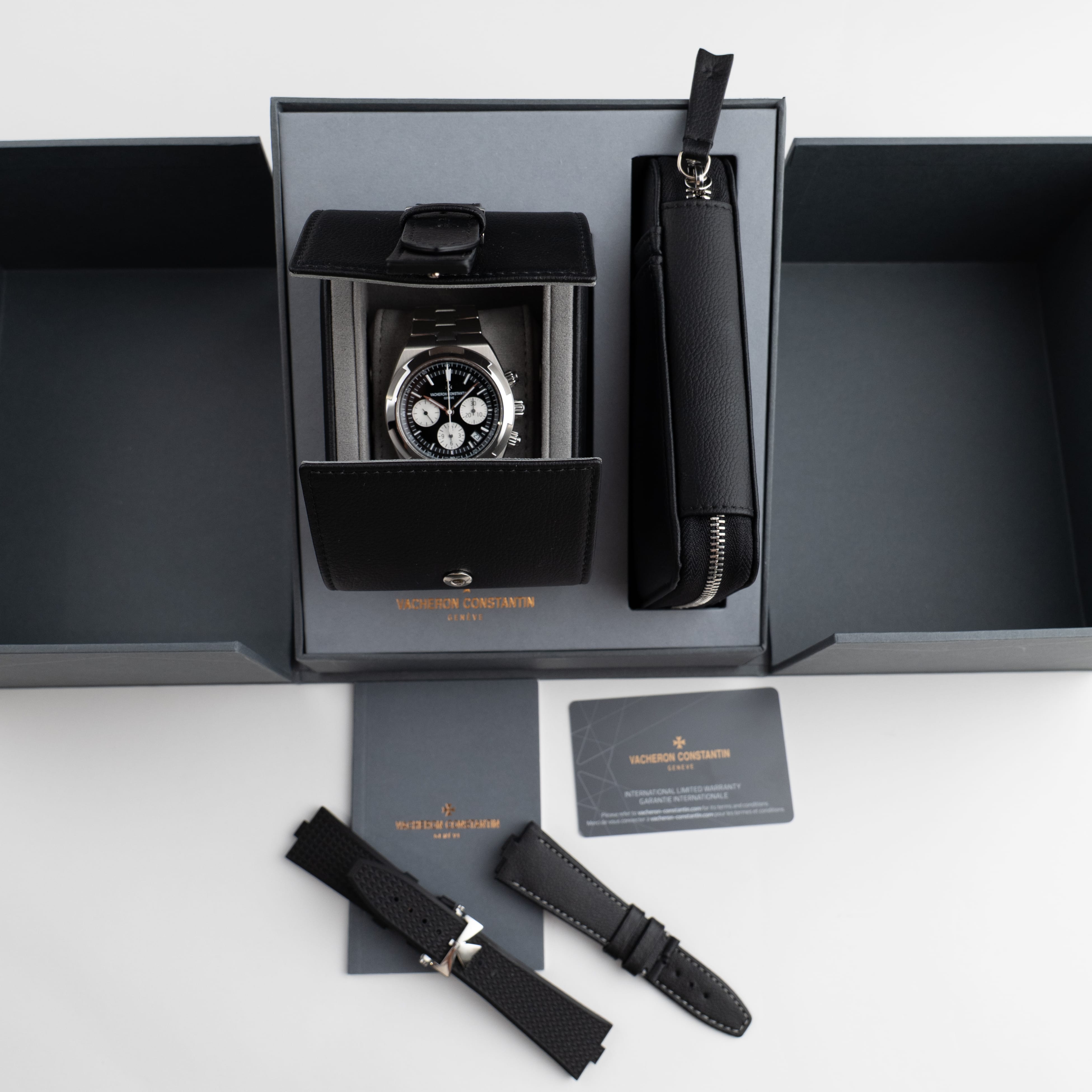 Vacheron Constantin Overseas Chronograph 5520V/210A-B481 Stainless Steel Black Dial (2026)