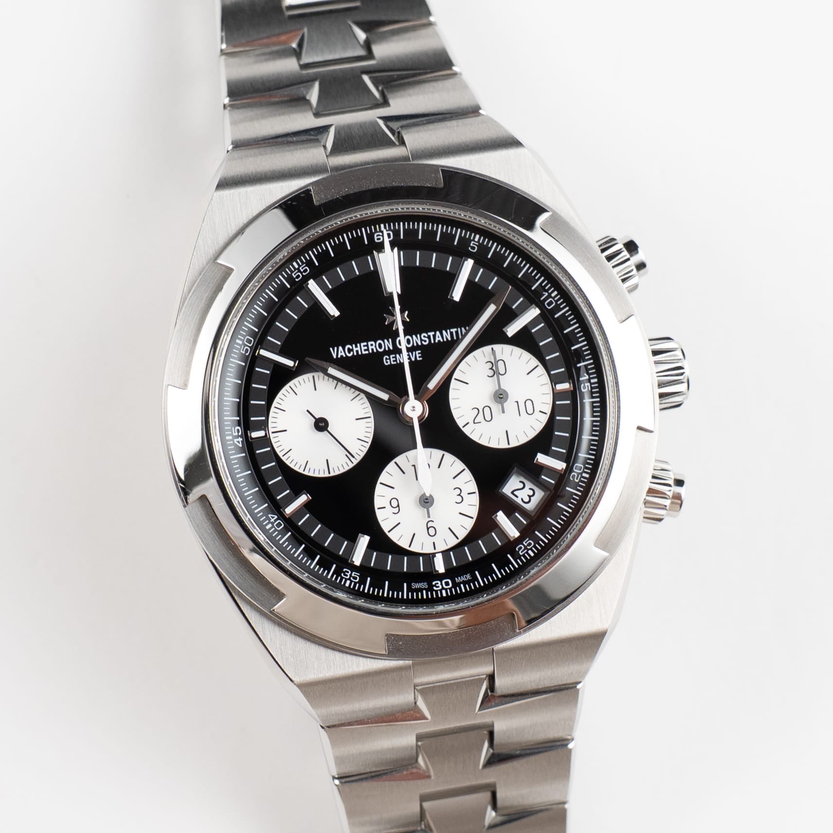Vacheron Constantin Overseas Chronograph 5520V/210A-B481 Stainless Steel Black Dial (2026)