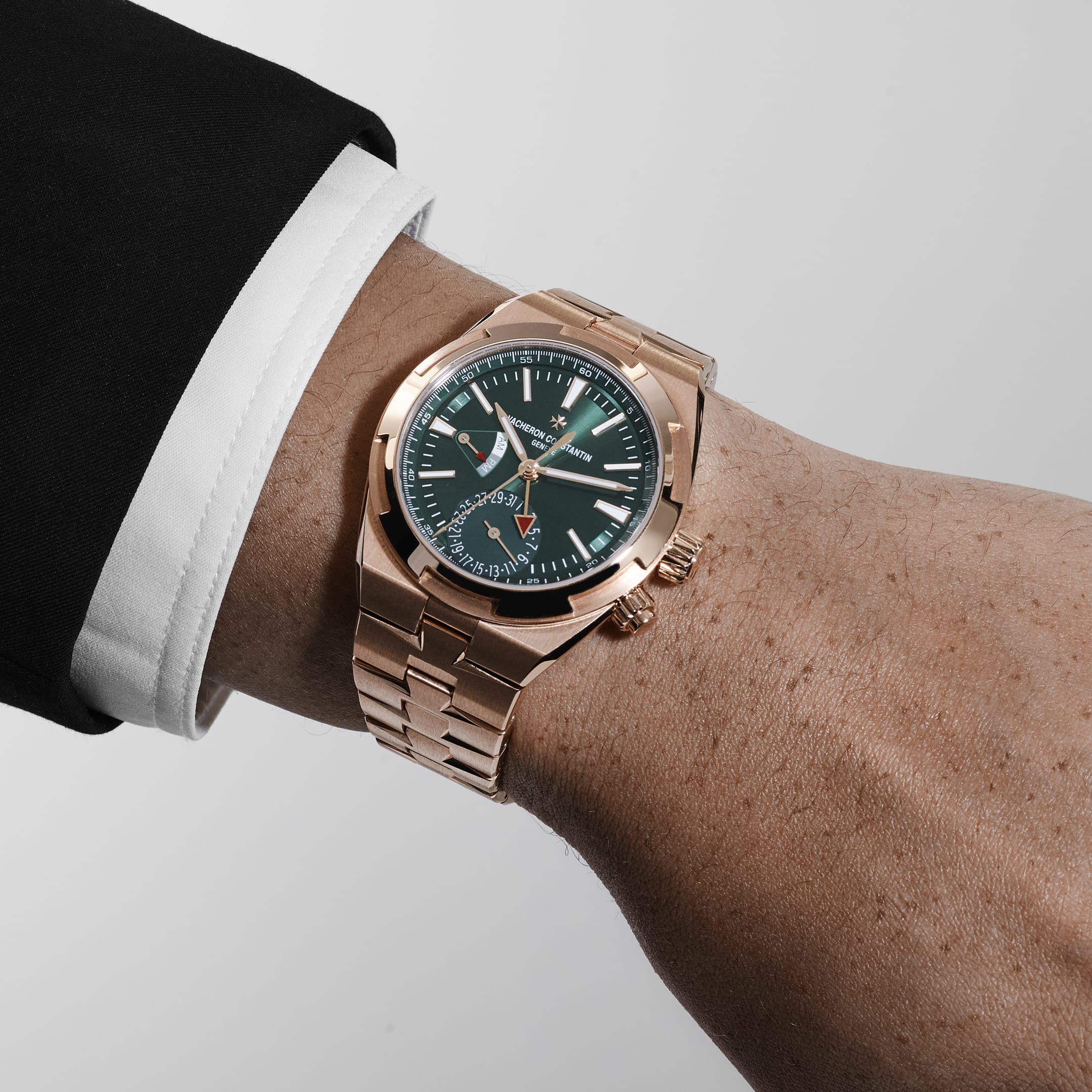 Vacheron Constantin Overseas Dual Time 7920V/210R-B965 Rose Gold Green Dial (2024)