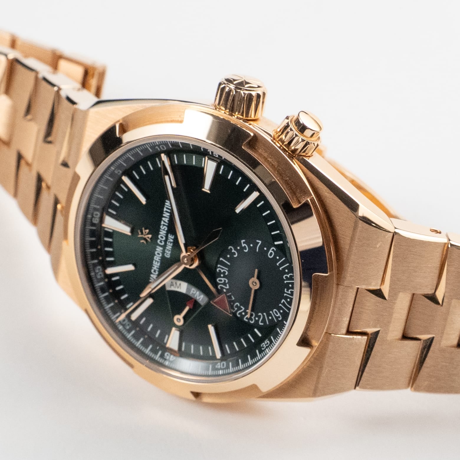 Vacheron Constantin Overseas Dual Time 7920V/210R-B965 Rose Gold Green Dial (2024)